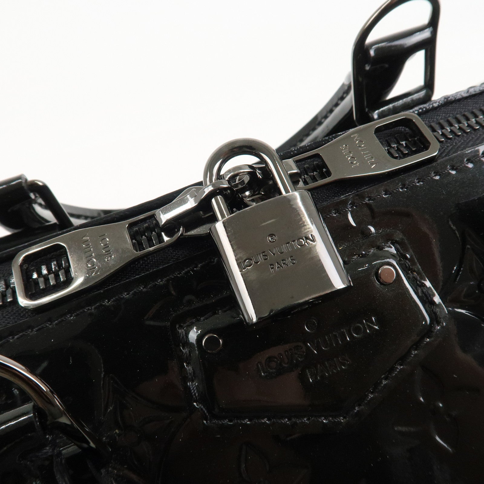 Louis Vuitton Monogram Vernis Leather Montana Hand Bag Noir M90060