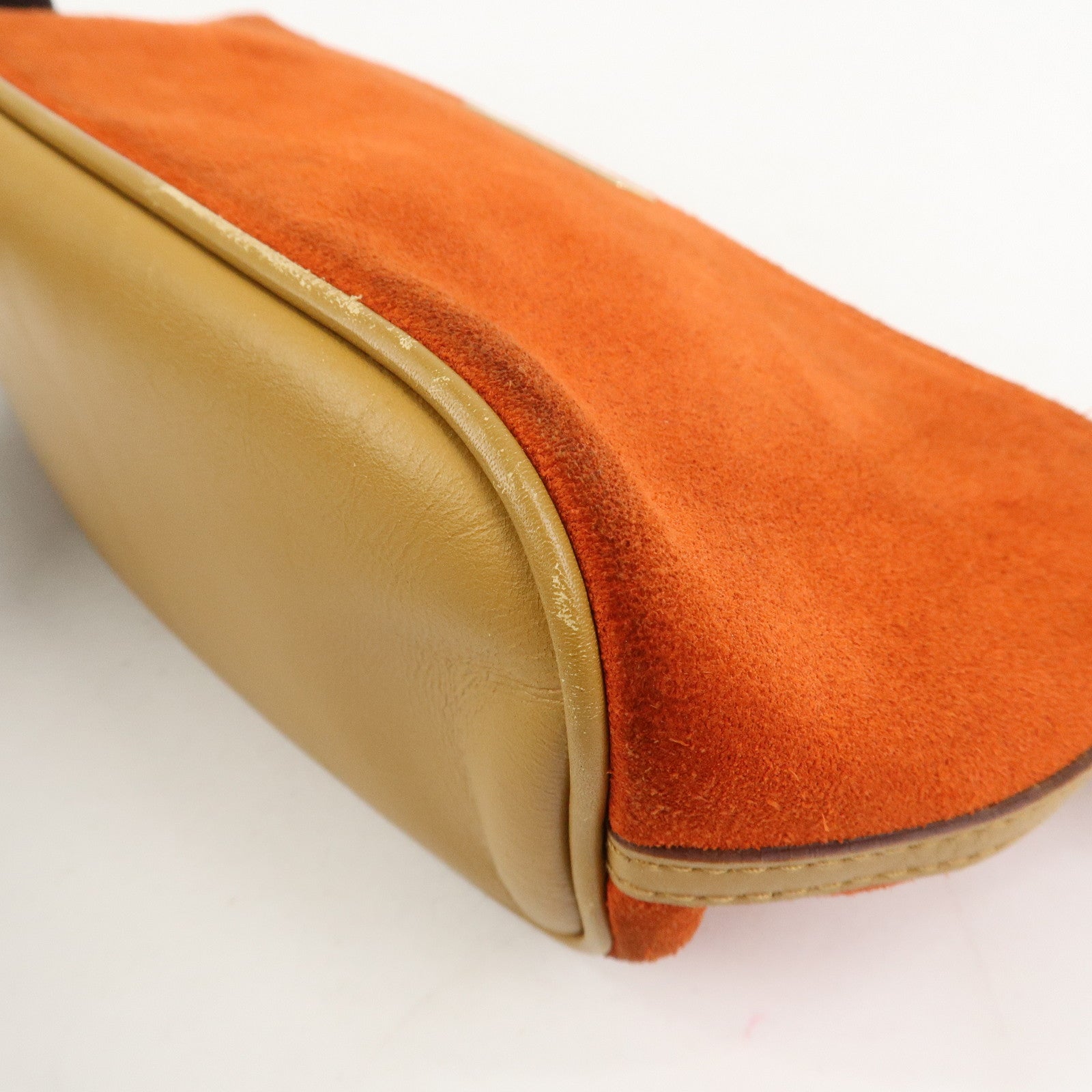 GUCCI Boat Bag Suede Leather Accessory Pouch Hand Bag 039.1103