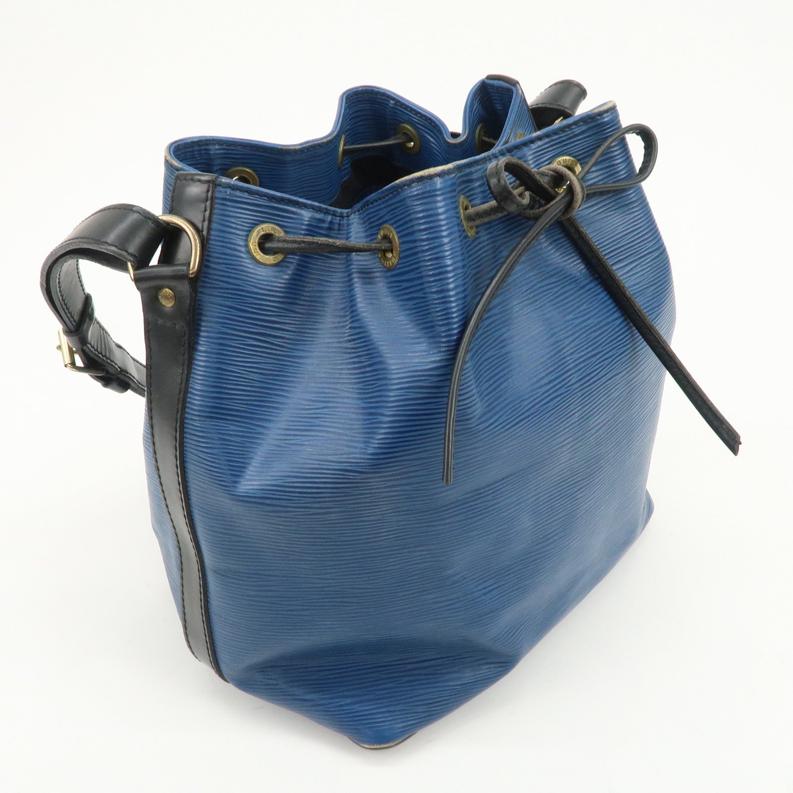 Louis Vuitton Epi Petit Noe Bi-color Shoulder Bag Noir Blue M44152