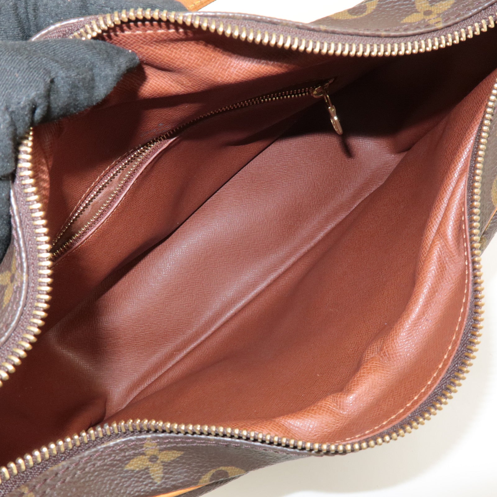 Louis Vuitton Monogram Boulogne 30 Shoulder Bag M51265