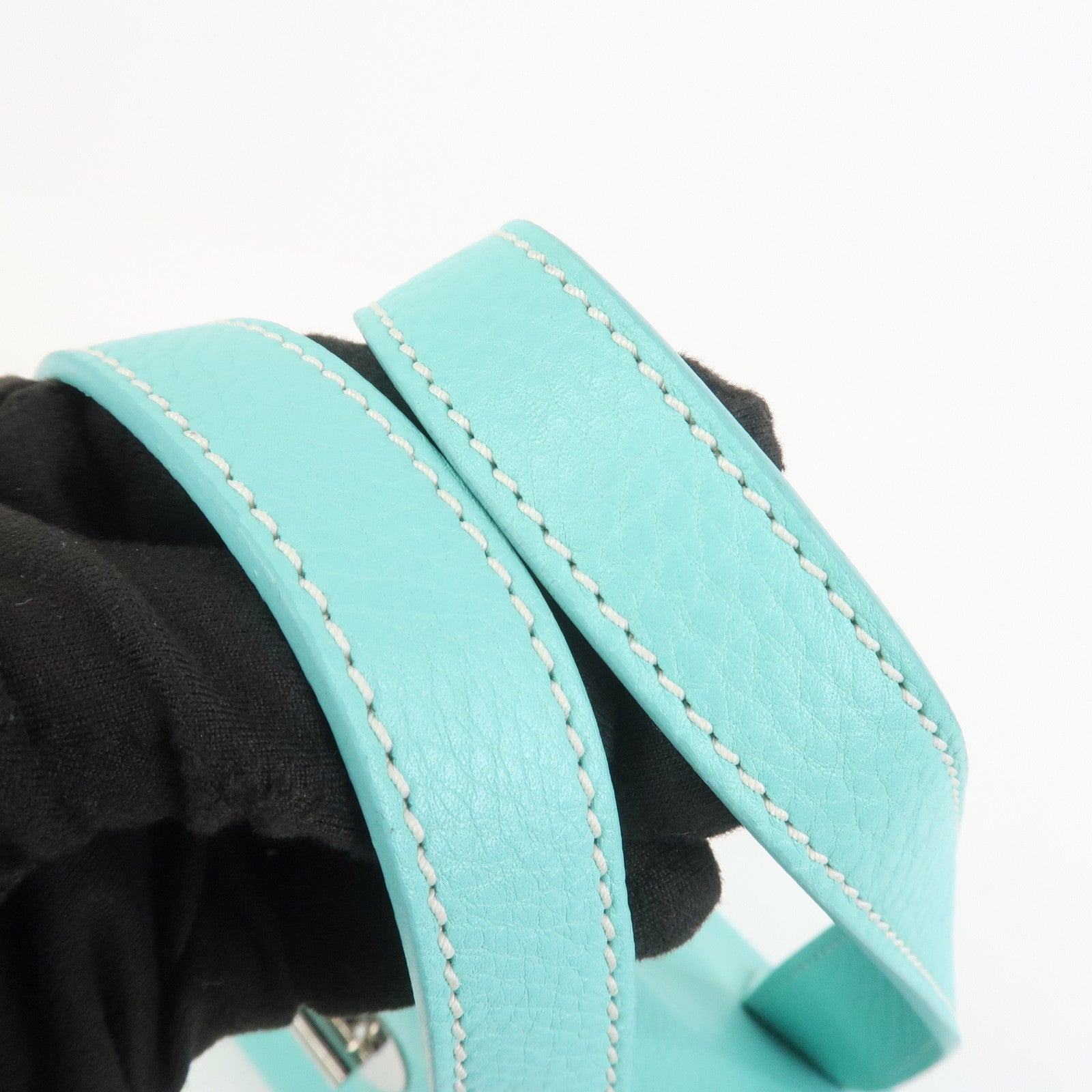 Tiffany & Co Manhattan Leather Hand Bag Tiffany Light Blue