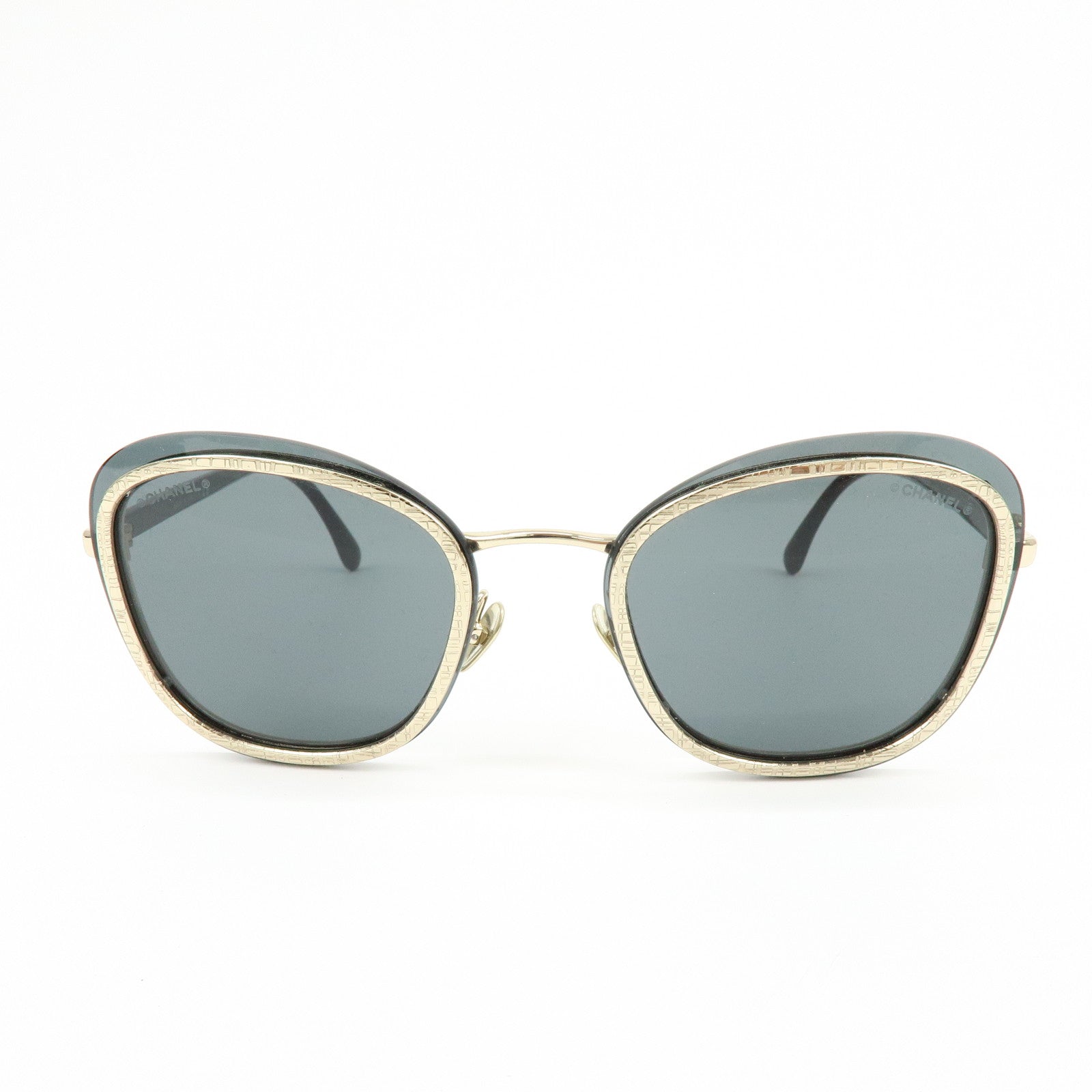 CHANEL Plastic Sunglasses Black Gold 56□17 140 3N 4264