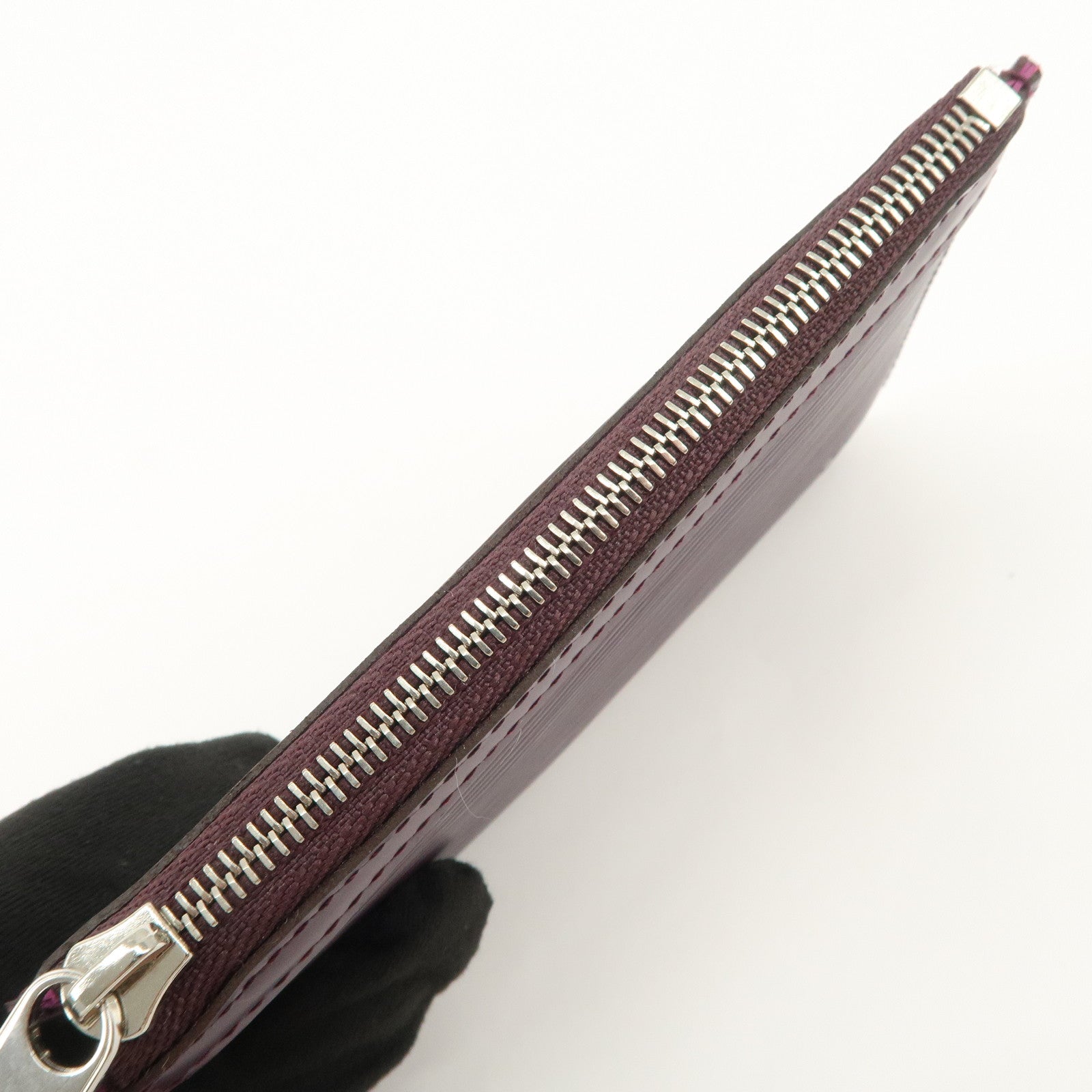 Louis Vuitton Epi Pochette Cles NM Coin Case Key Case Cassis M6660K