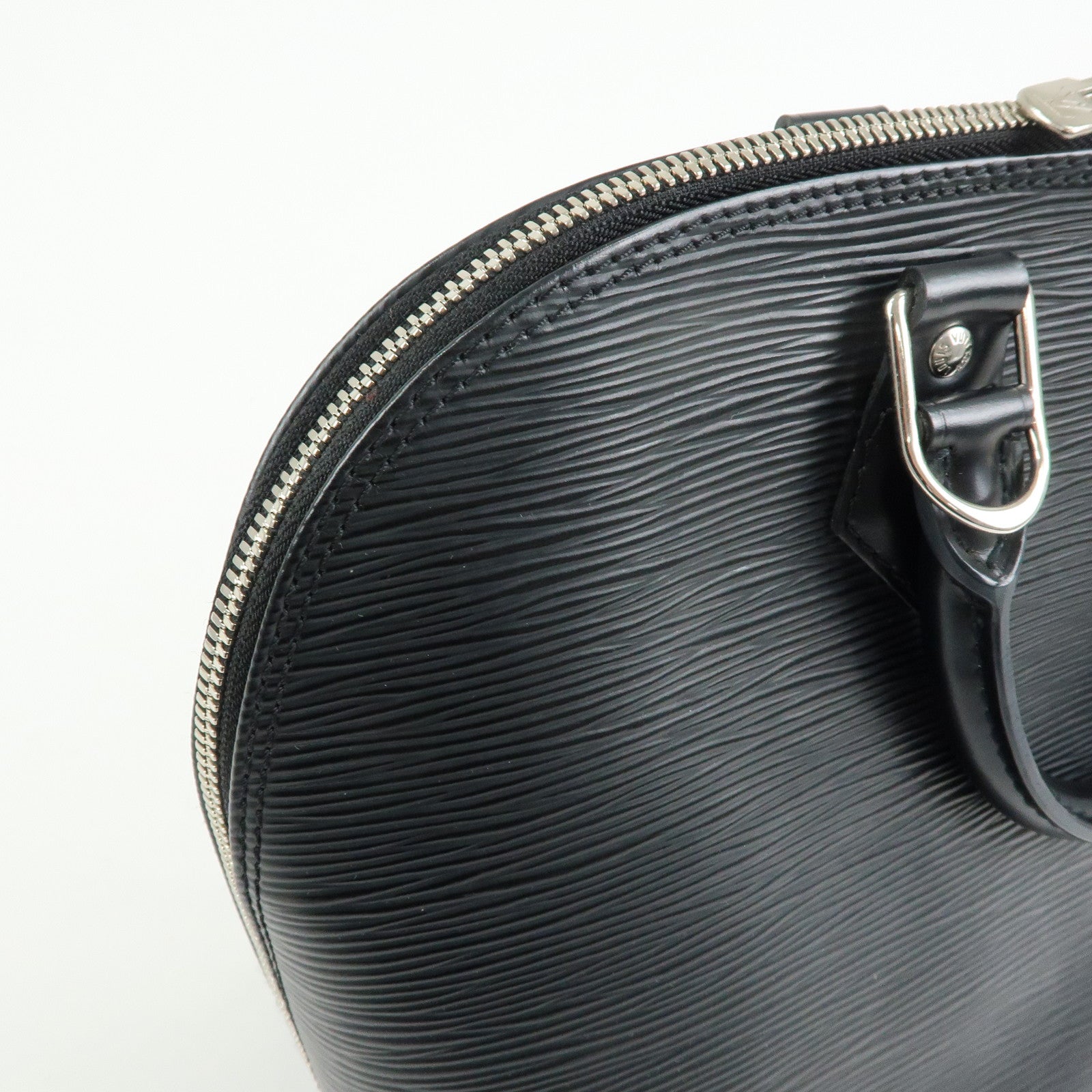 Louis Vuitton Epi Leather Alma PM Hand Bag Noir Black M40302