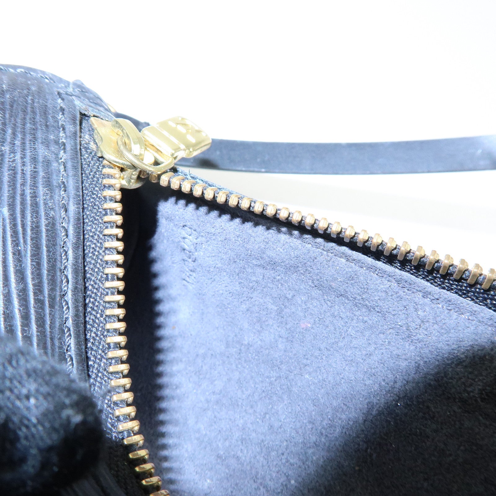 Louis Vuitton Epi Mini Leather Pouch For Soufflot Hand Bag Noir