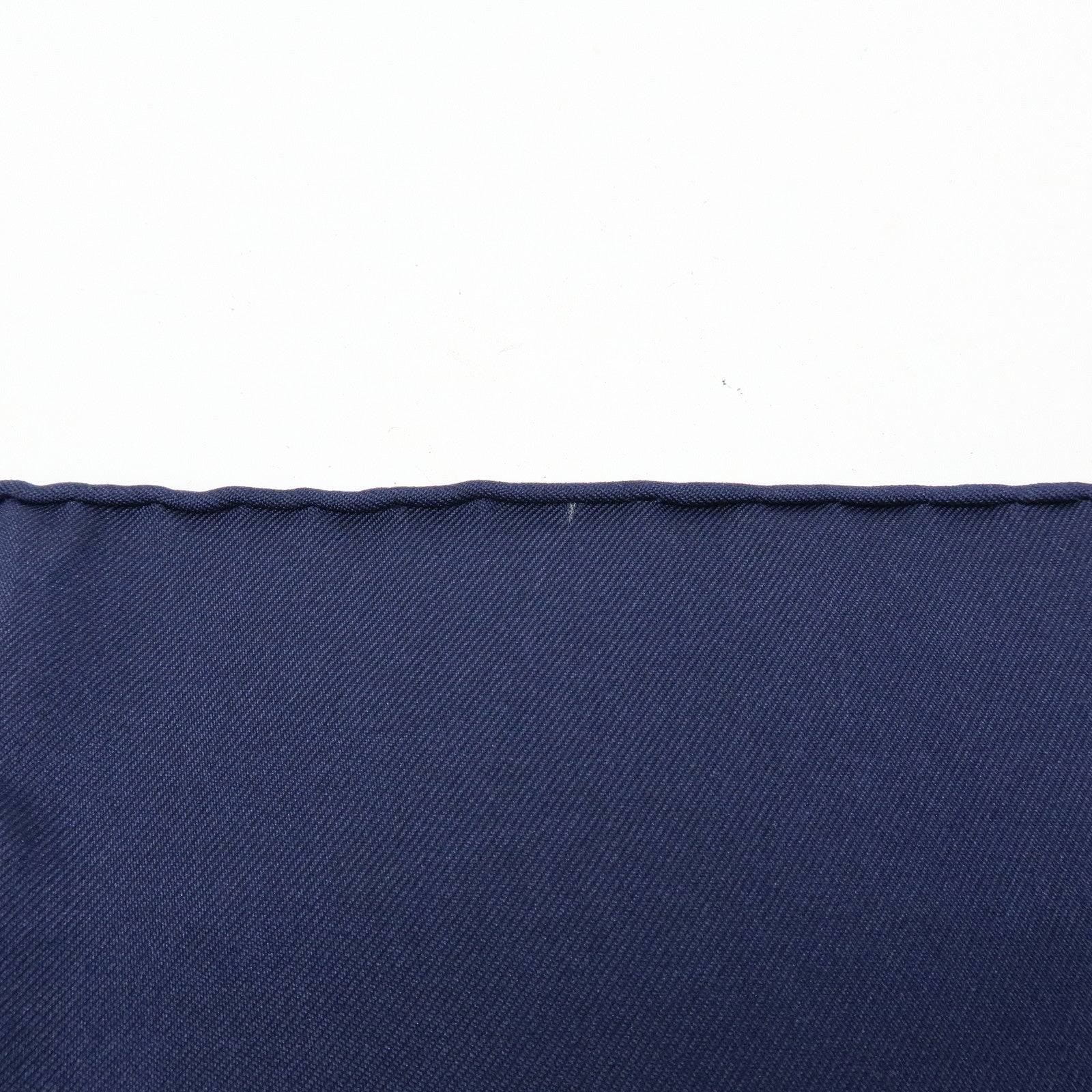 HERMES Carre 90 Silk 100% Scarf Eperon d'or Navy Ivory Red Gold