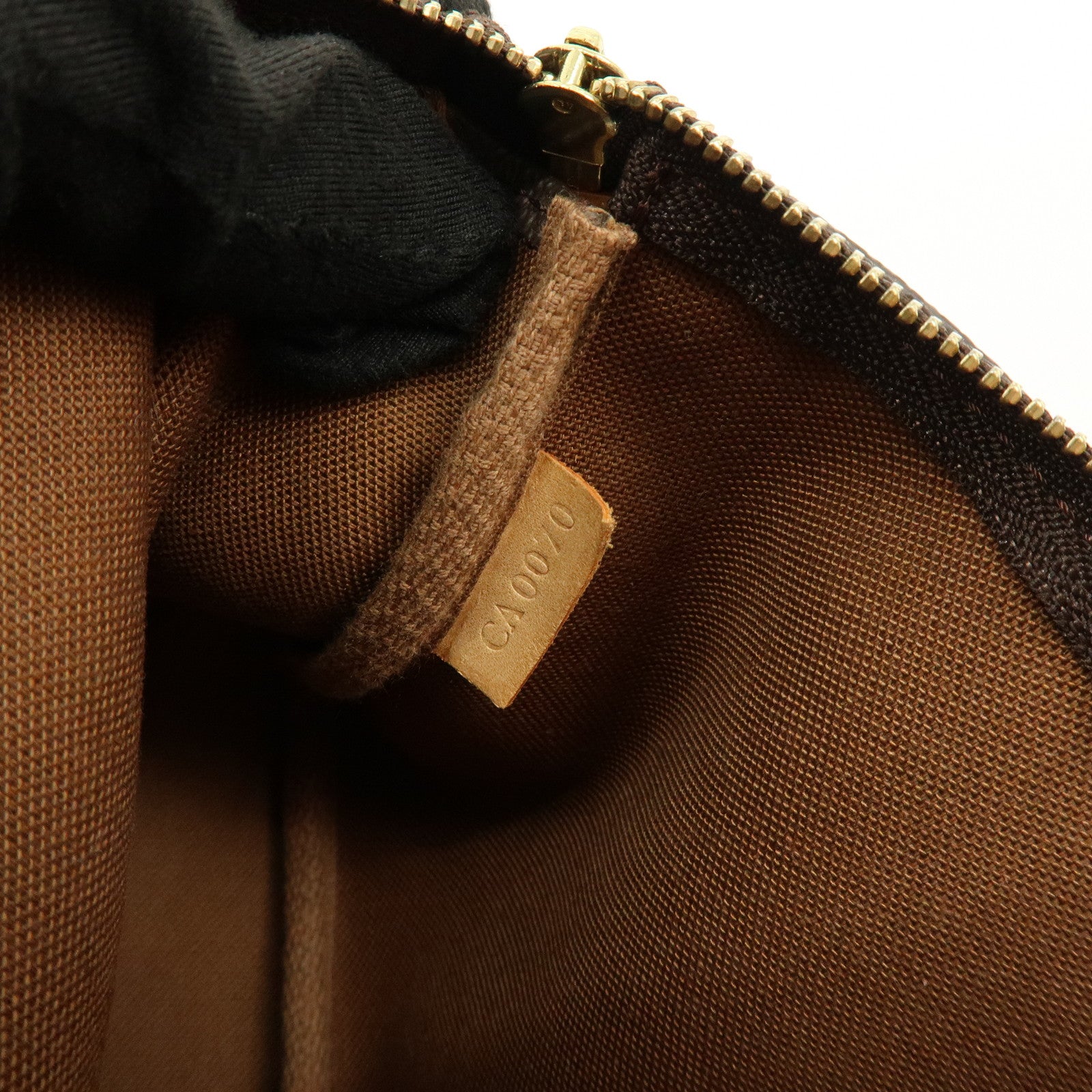 Louis Vuitton Monogram Pochette Accessoires Pouch Hand Bag M51980