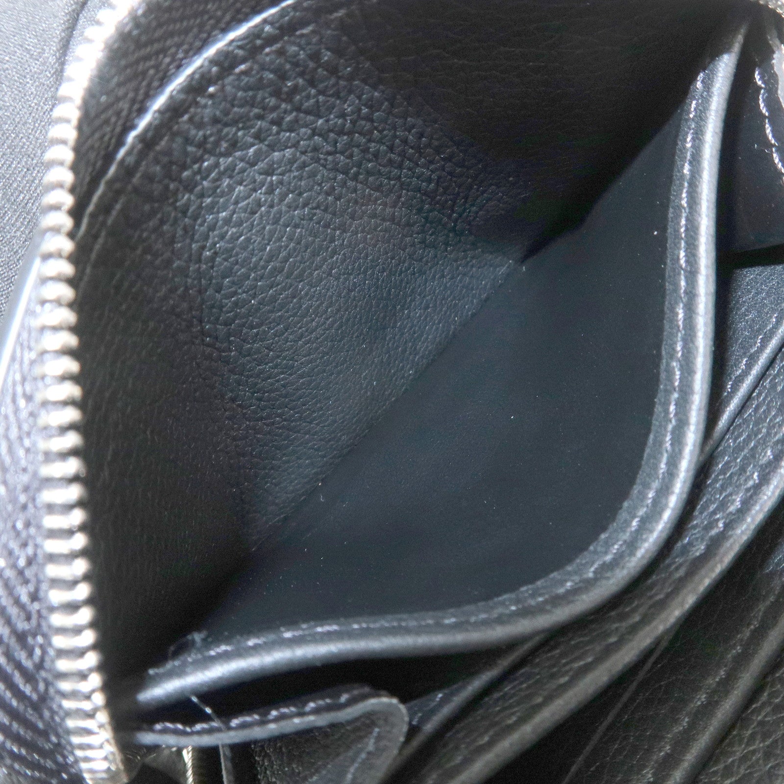 Louis Vuitton Lock Me Calf Leather Coin Case Coin Purse Noir M80099
