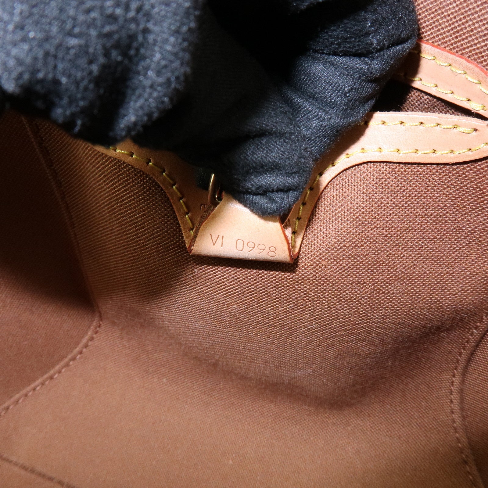 Louis Vuitton Monogram Ellipse PM Canvas Hand Bag Brown M51127