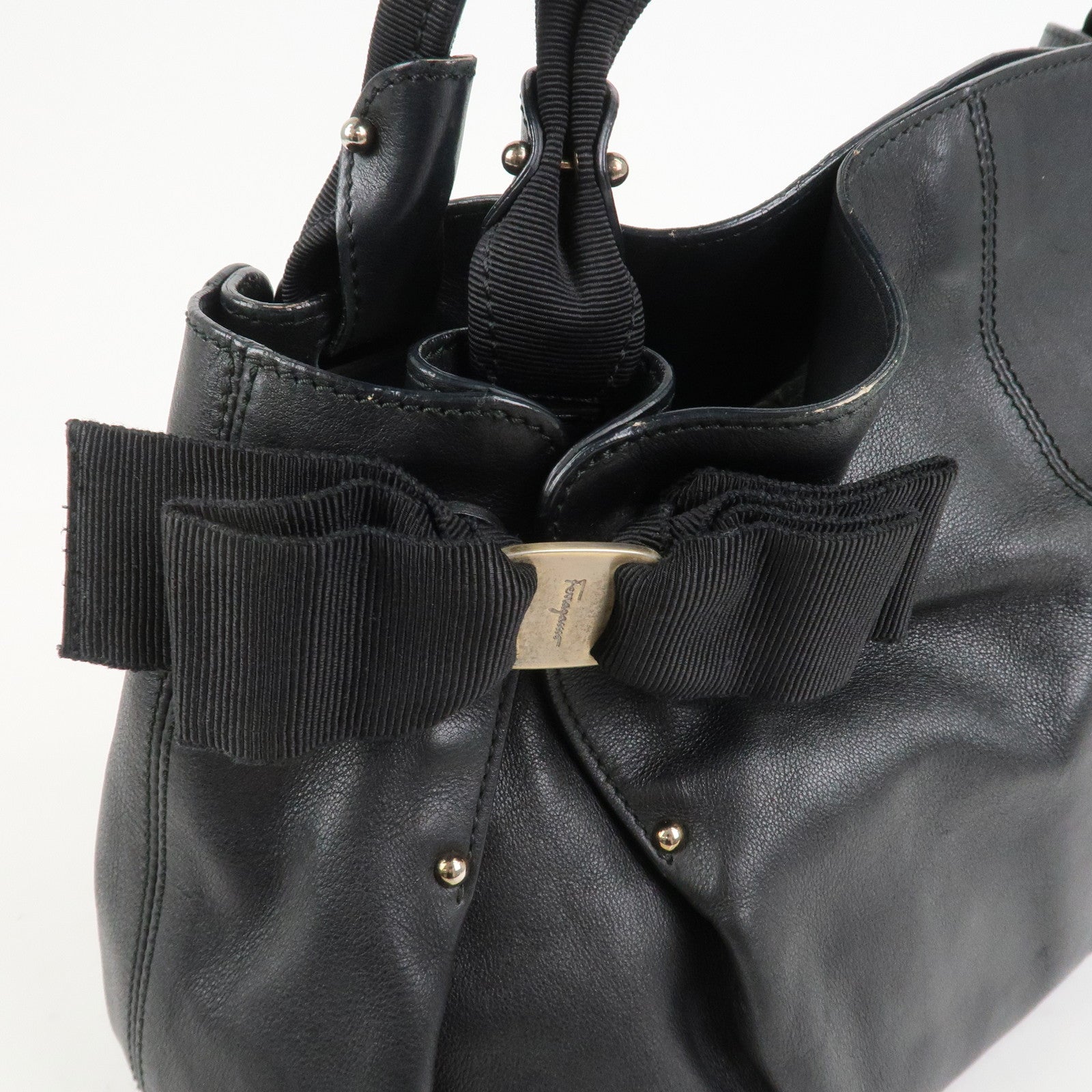 Ferragamo Vara Ribbon Leather Hand bag Shoulder Bag Black