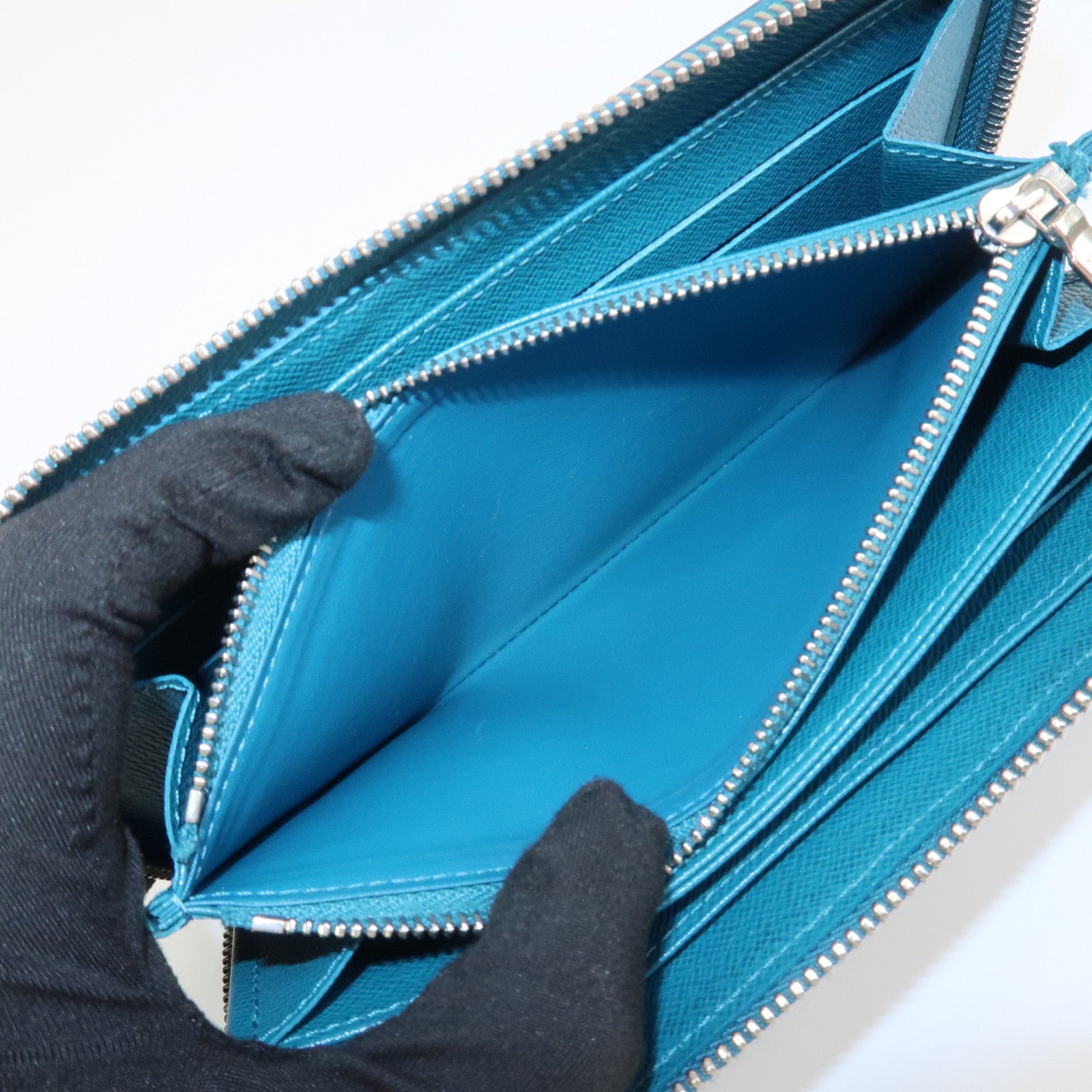 Louis Vuitton Epi Leather Zippy Long Wallet Cyan Blue M60311