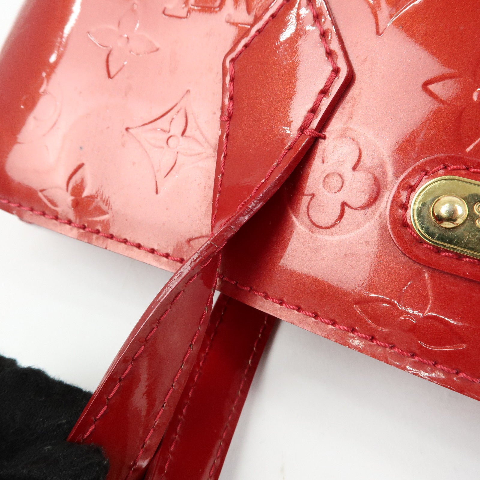 Louis Vuitton Monogram Vernis Wilshire PM Hand Bag Red M93642