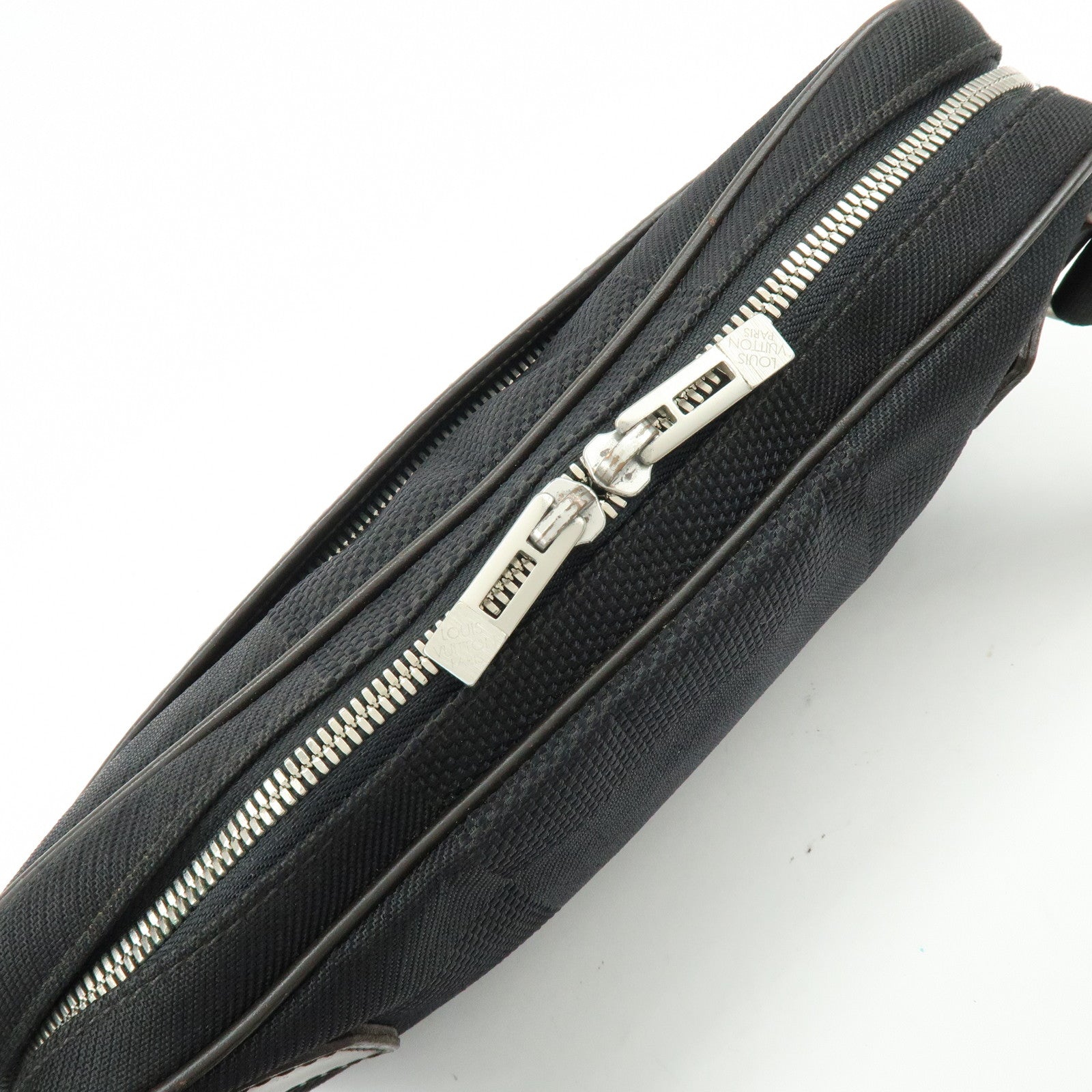 Louis Vuitton Damier Geant Acrobat Waist Bag Noir Black M93620