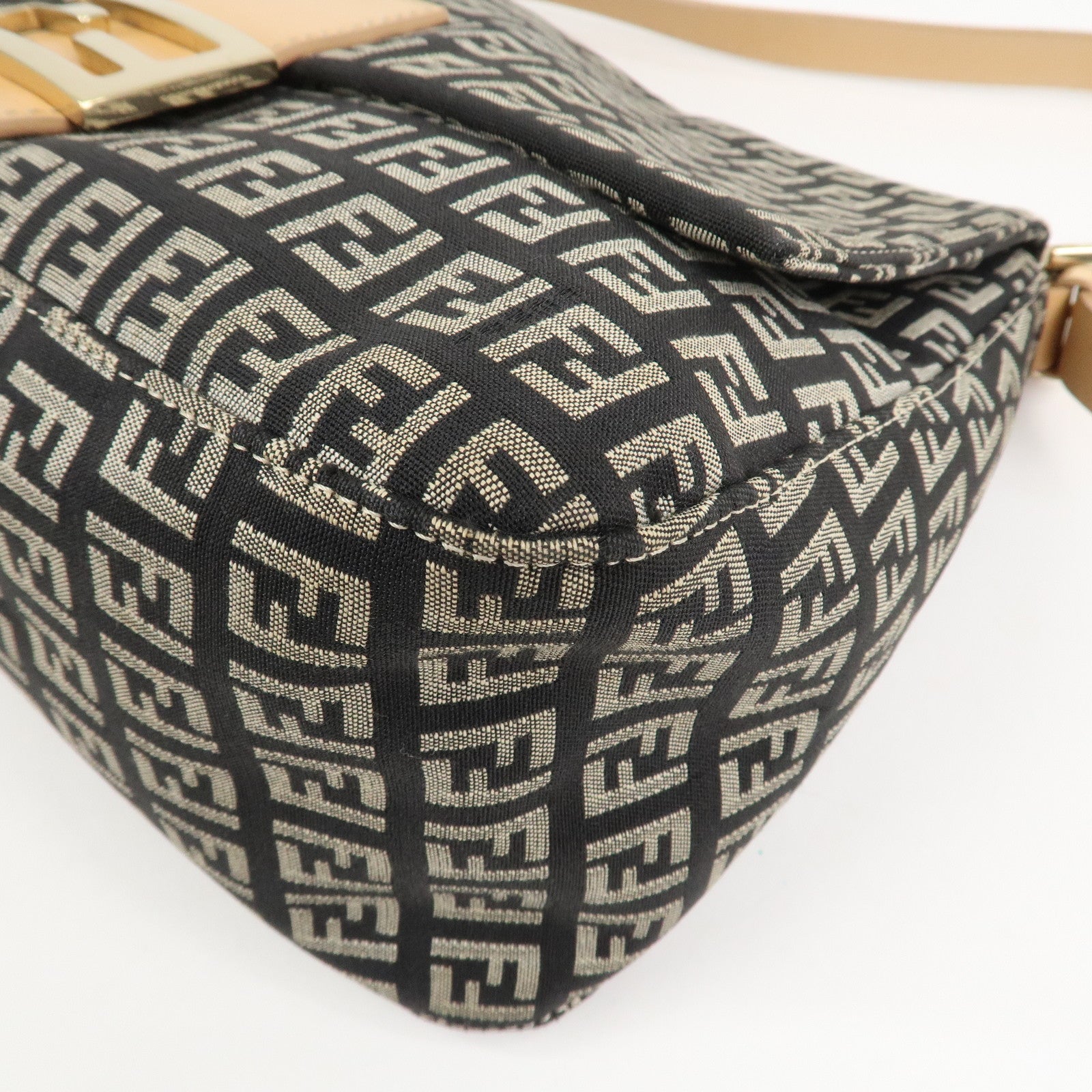 FENDI Mamma Baguette Canvas Leather Shoulder Bag 8BR001