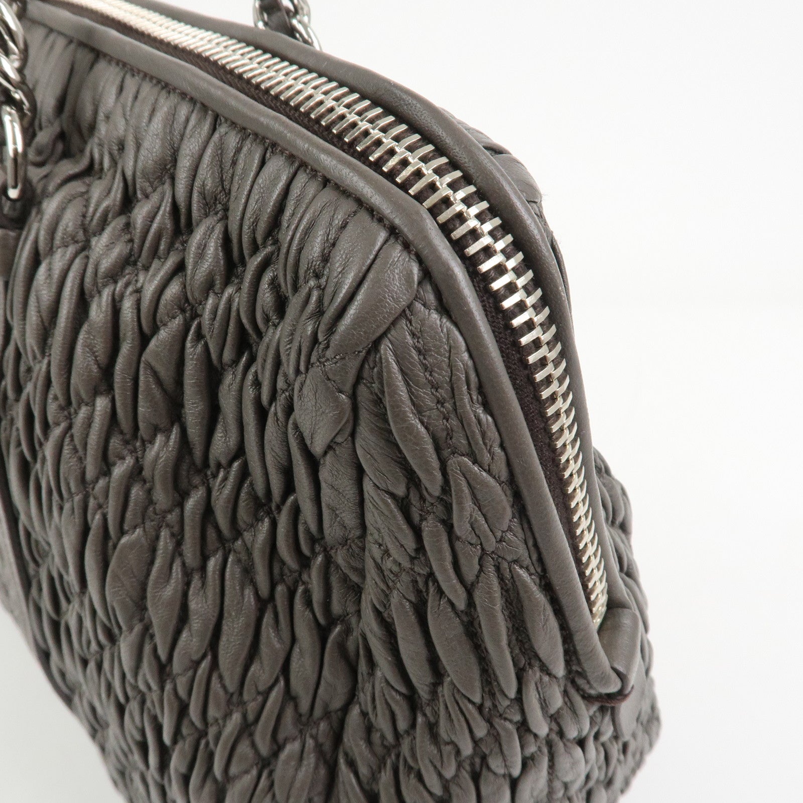 MIUMIU Logo Matelasse Nappa Leather Chain Shoulder Bag Gray