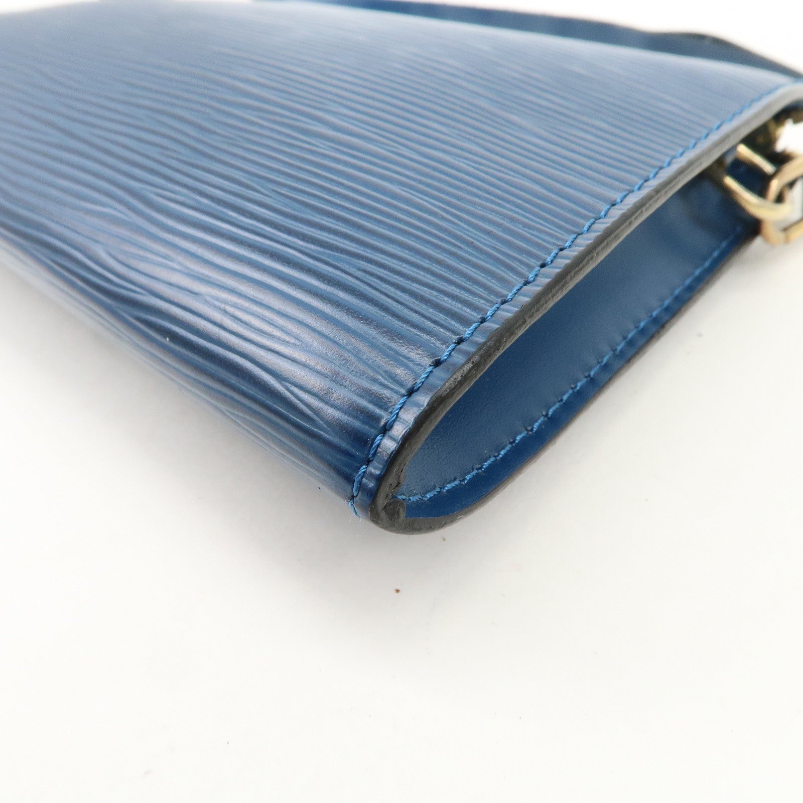 Louis Vuitton Epi Pochette Accessoires Pouch Toledo Blue M52945