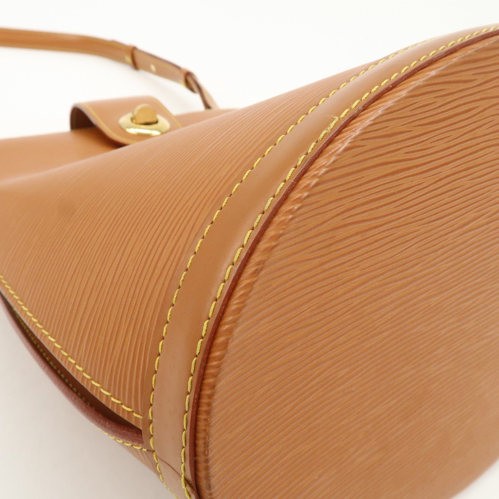 Louis Vuitton Epi Leather Cluny Shoulder Bag Kenya Brown M52253