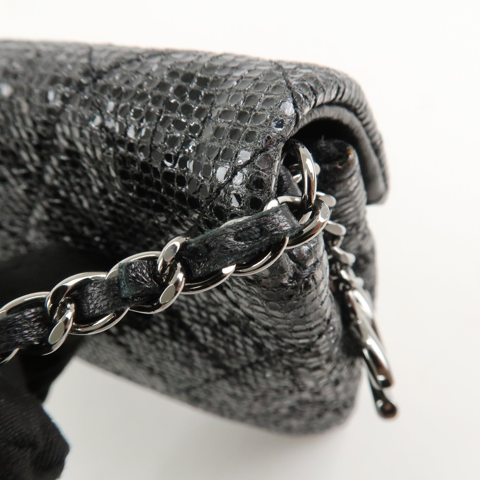 CHANEL Matelasse Leather Chain Shoulder Bag Black Silver Used