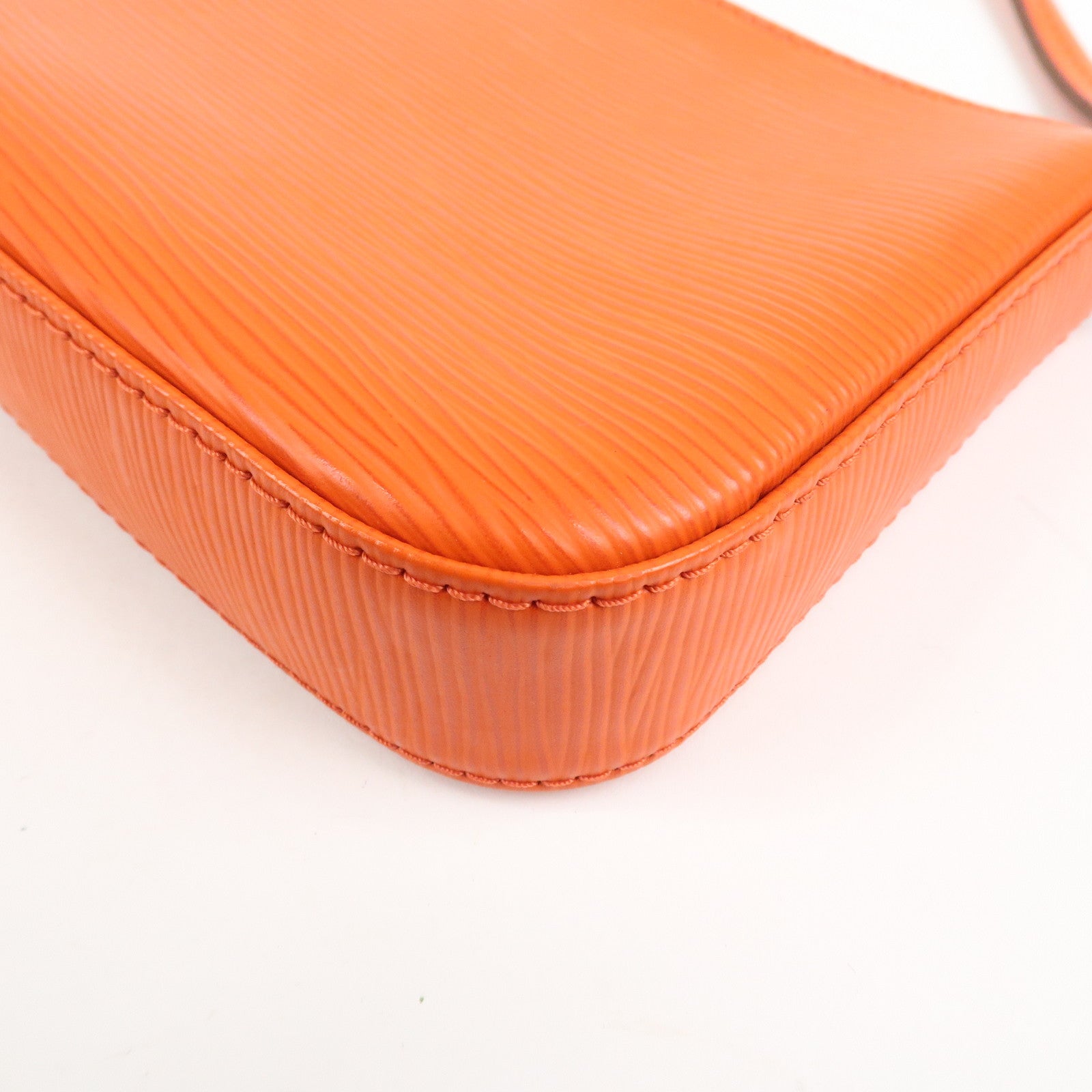 Louis Vuitton Epi Pochette Accessoires Pouch New Style Piment Orange M40778