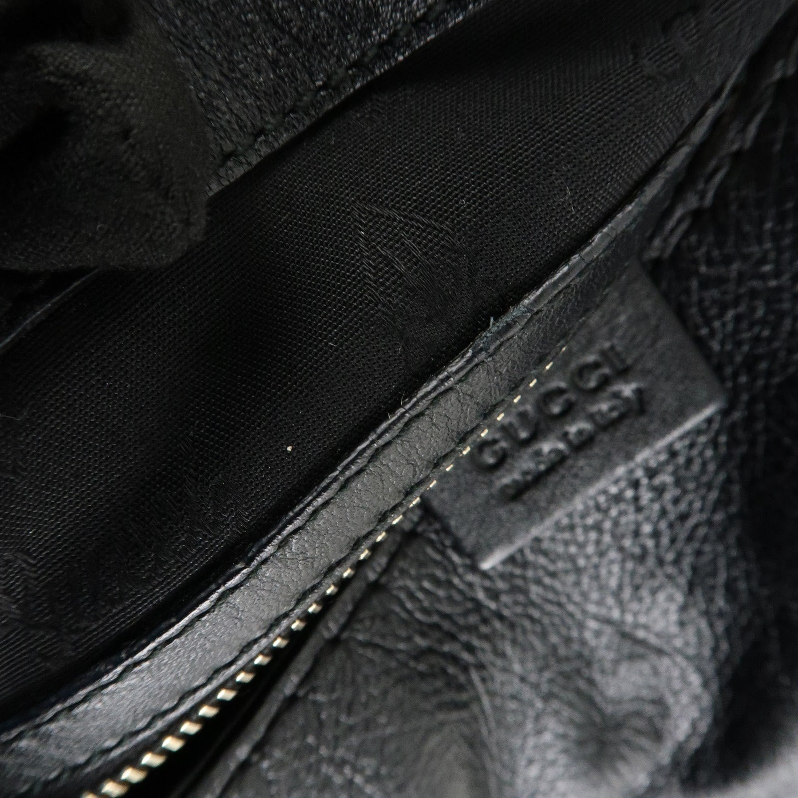 GUCCI Guccissima Leather Shoulder Bag Gold Hardware Black 203503 Used