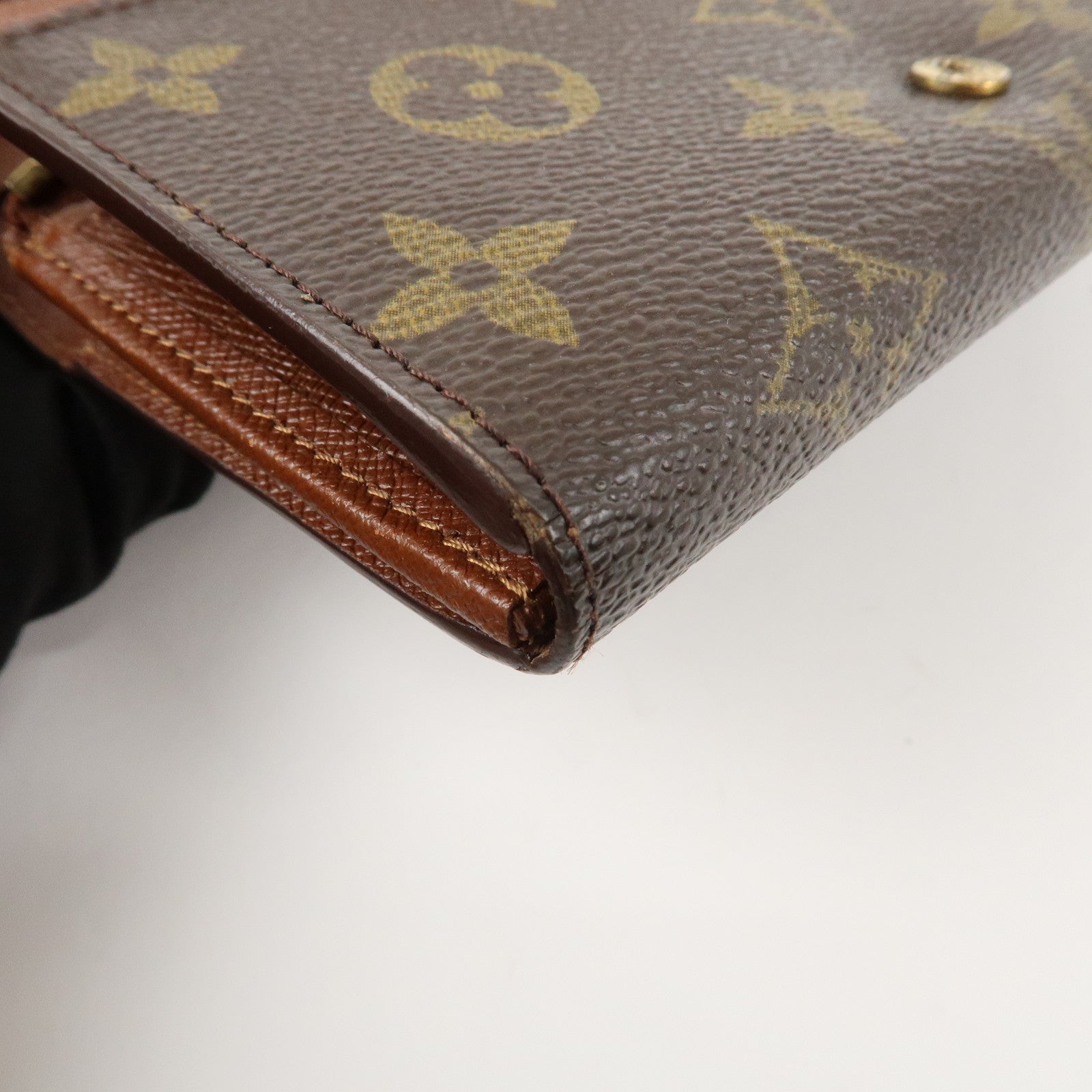 Louis Vuitton Monogram Porte Monnaie Billets Tresor Wallet M61730 Used