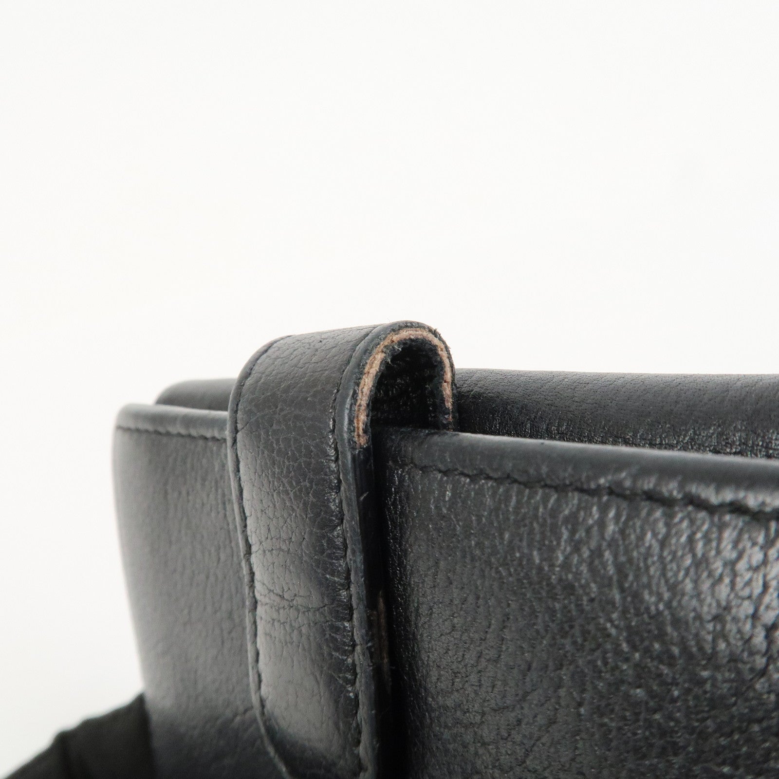 CHANEL COCO Mark Camelia Leather Bi-fold Compact Wallet Black