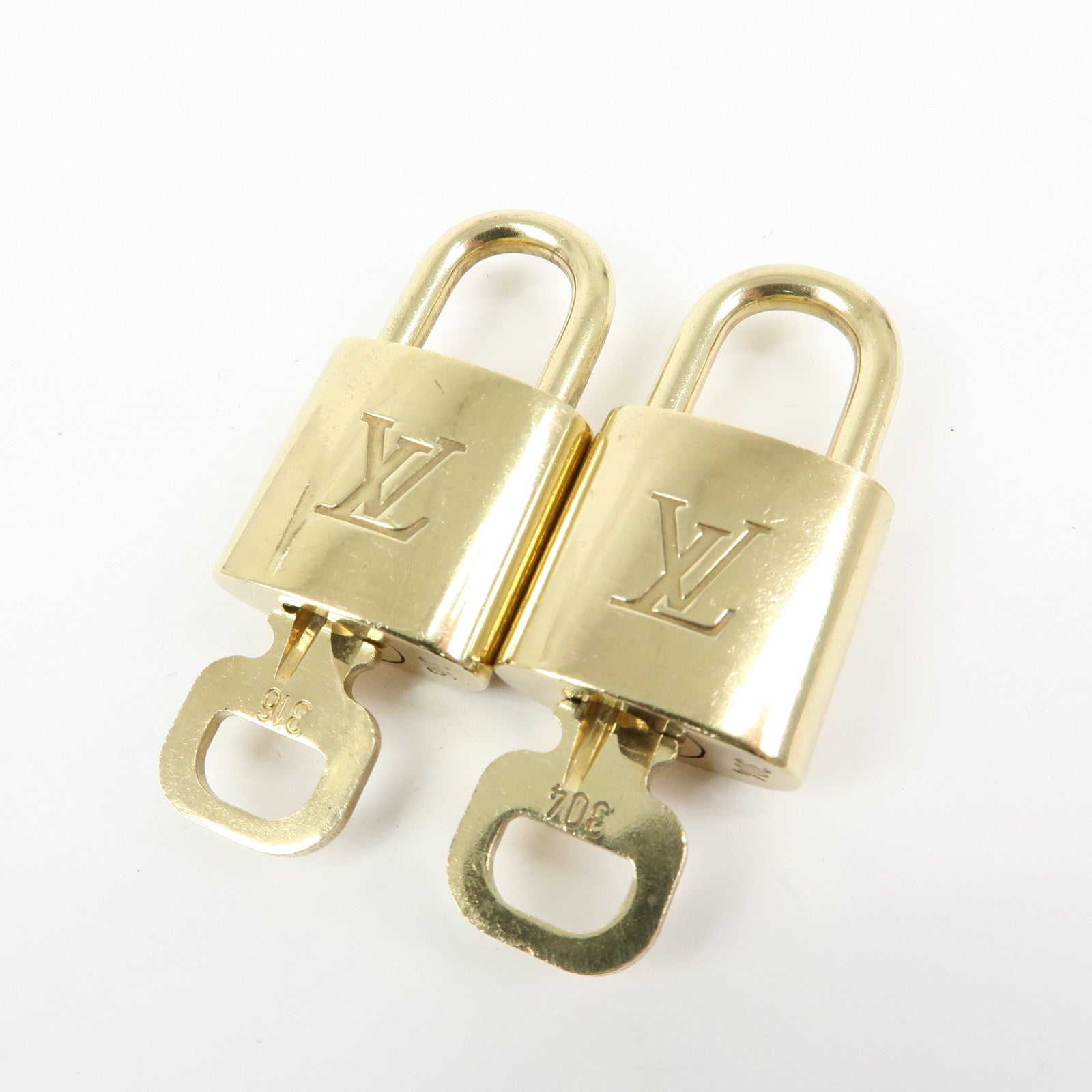 Louis Vuitton Set of 10 Lock & Key Cadena Key Lock Used