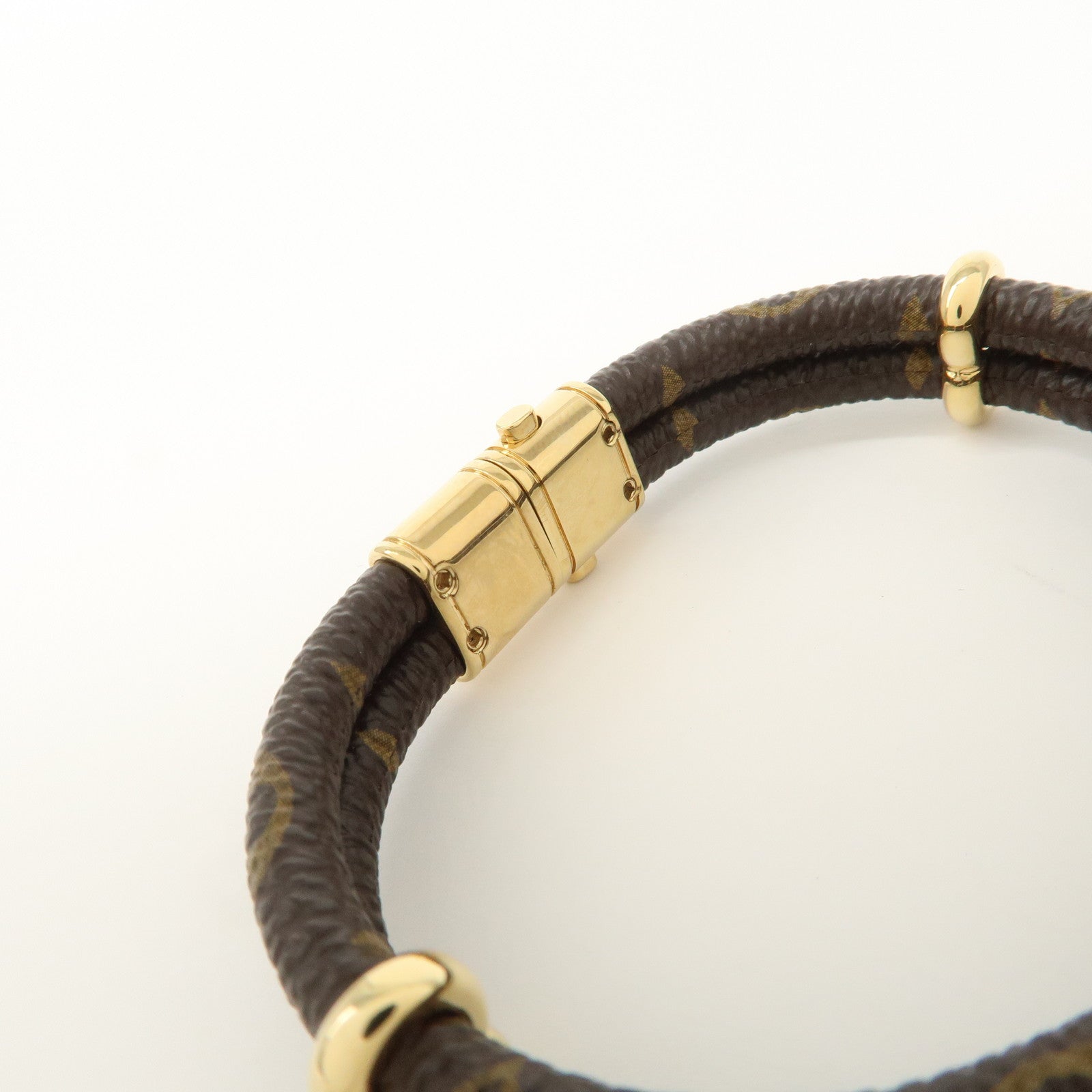 Louis Vuitton Monogram Leather Keep It Twice Bracelet M8109