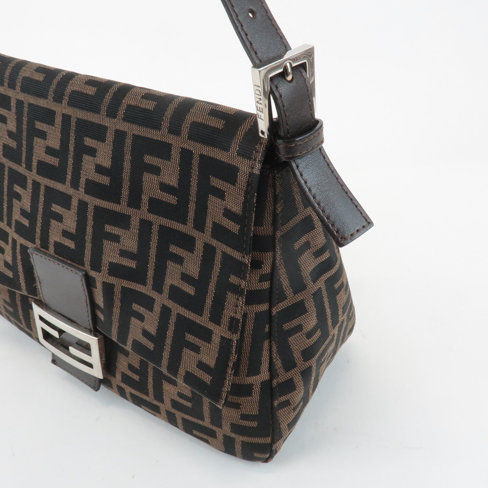 FENDI Mamma Baguette Canvas Leather Shoulder Bag Silver HDW 26325 Used