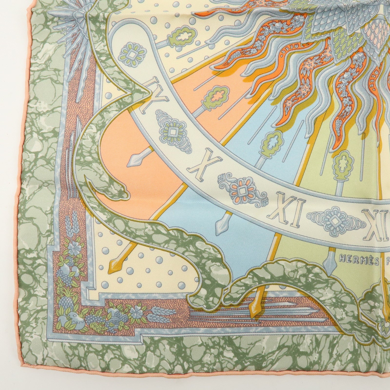 HERMES Carre 40 Silk 100% GLORIA SOLI Scarf Ivory Green Multicolor