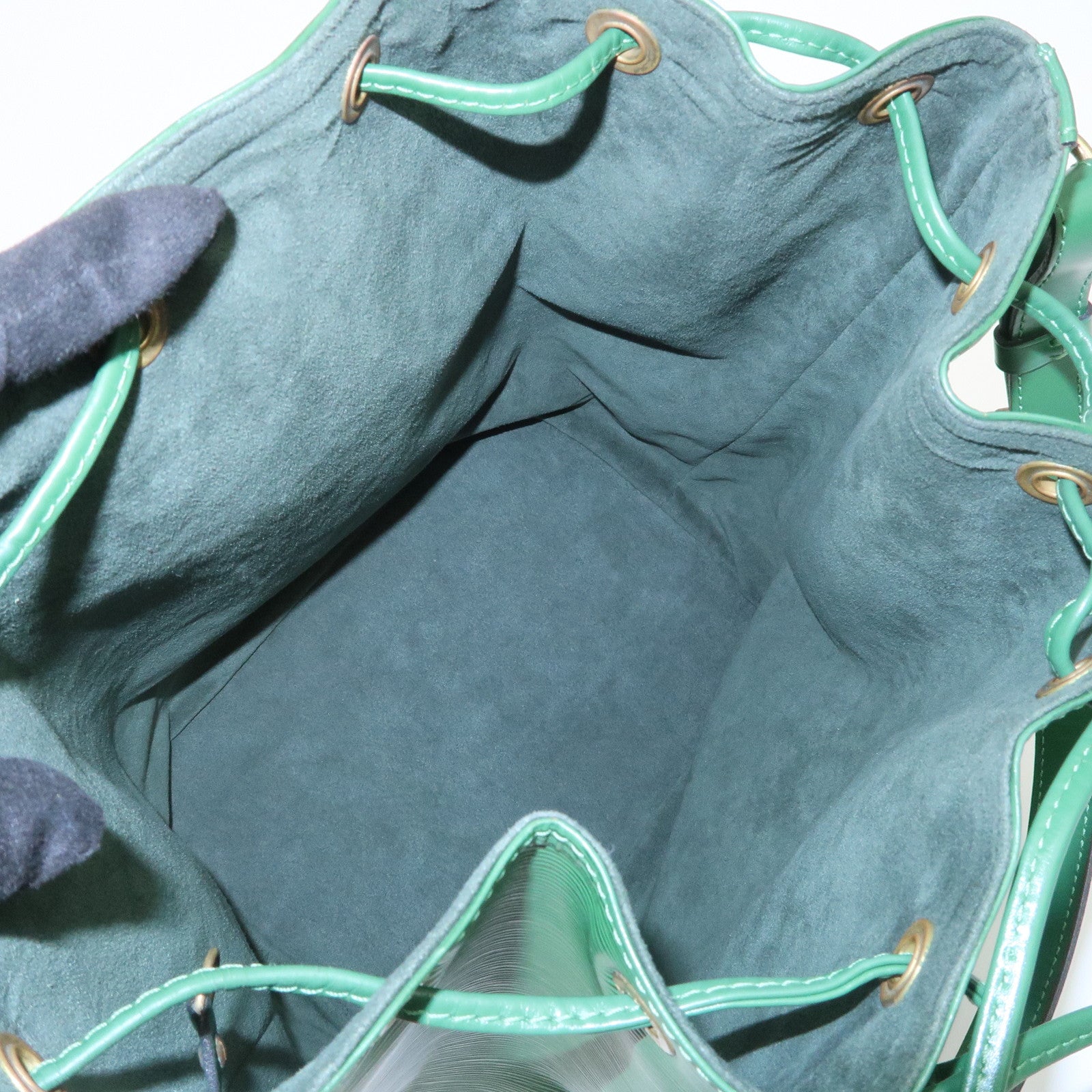 Louis Vuitton Epi Leather Noe Shoulder Bag Borneo Green M44004