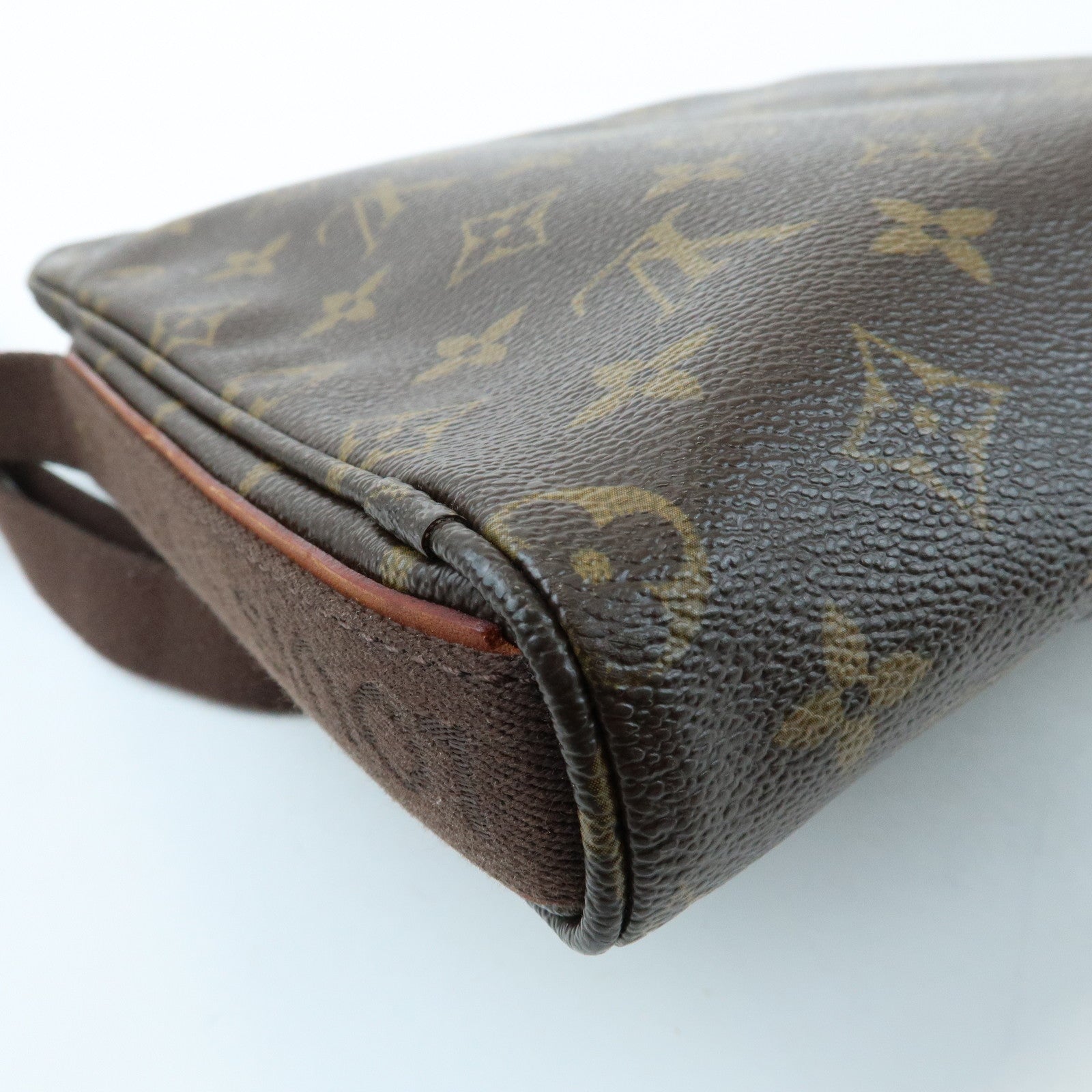 Louis Vuitton Monogram Trotteur Beaubourg Shoulder Bag Brown M97037