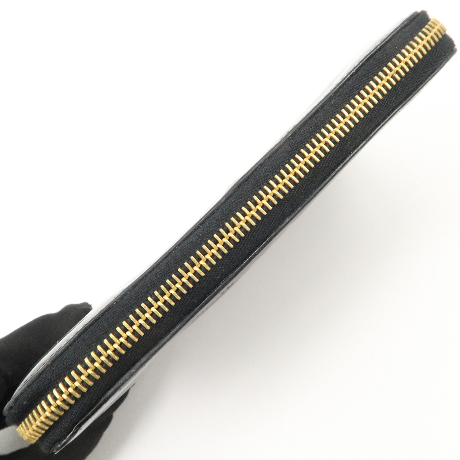 CHANEL Patent Leather Round Zippy Long Wallet Black Used