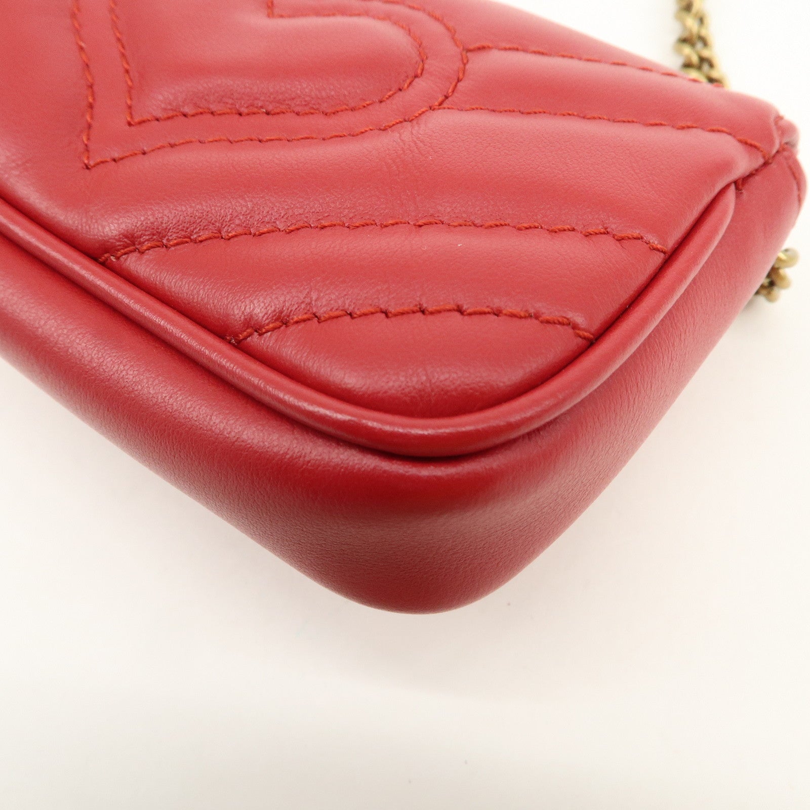 GUCCI GG Marmont Leather Chain Hand Bag Pouch Red 575161