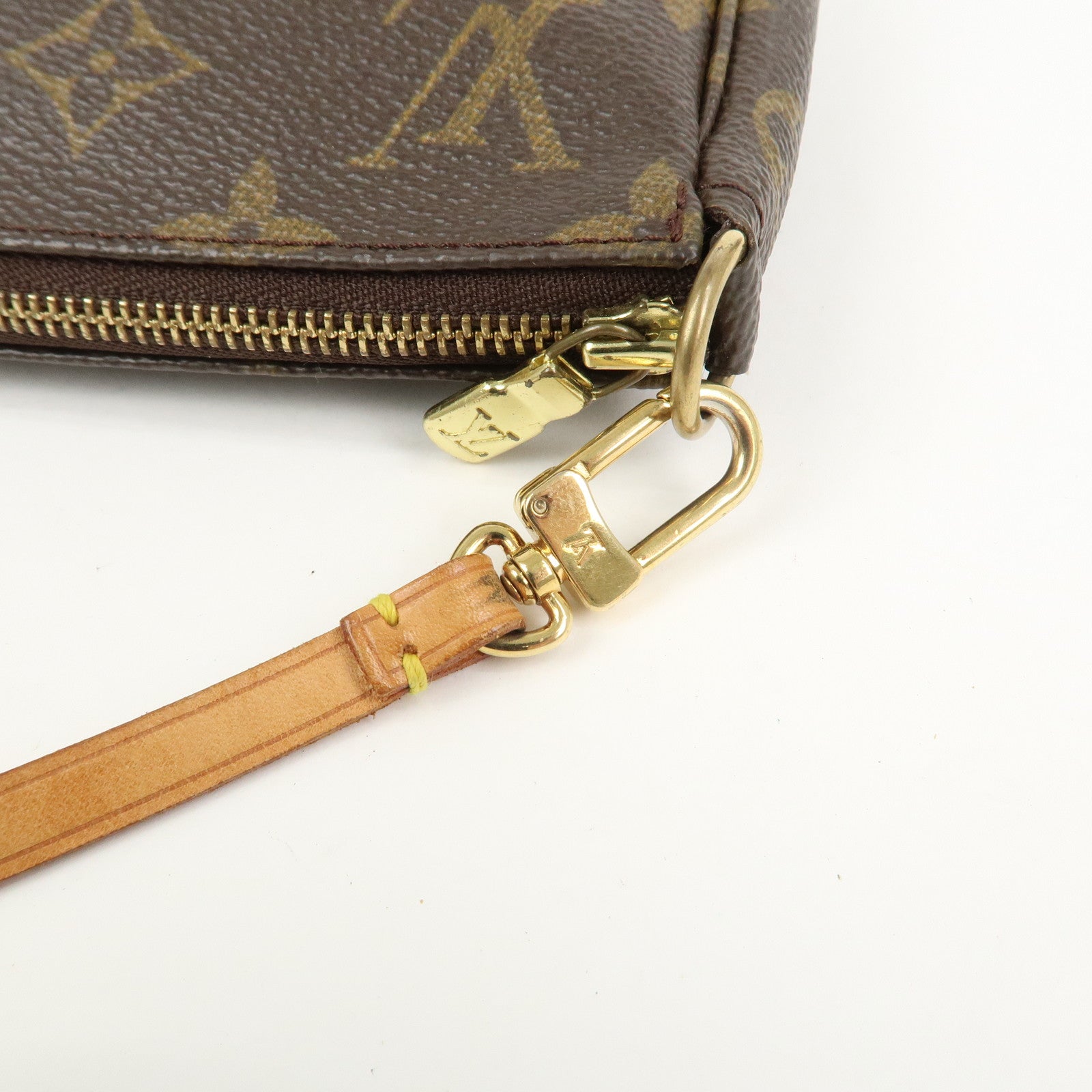 Louis Vuitton Monogram Pochette Accessoires Pouch Hand Bag M51980