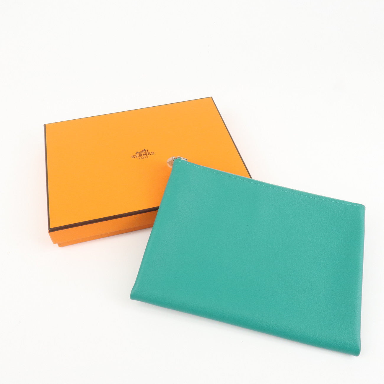 HERMES Atout GM Leather Pouch Emerald Green Used