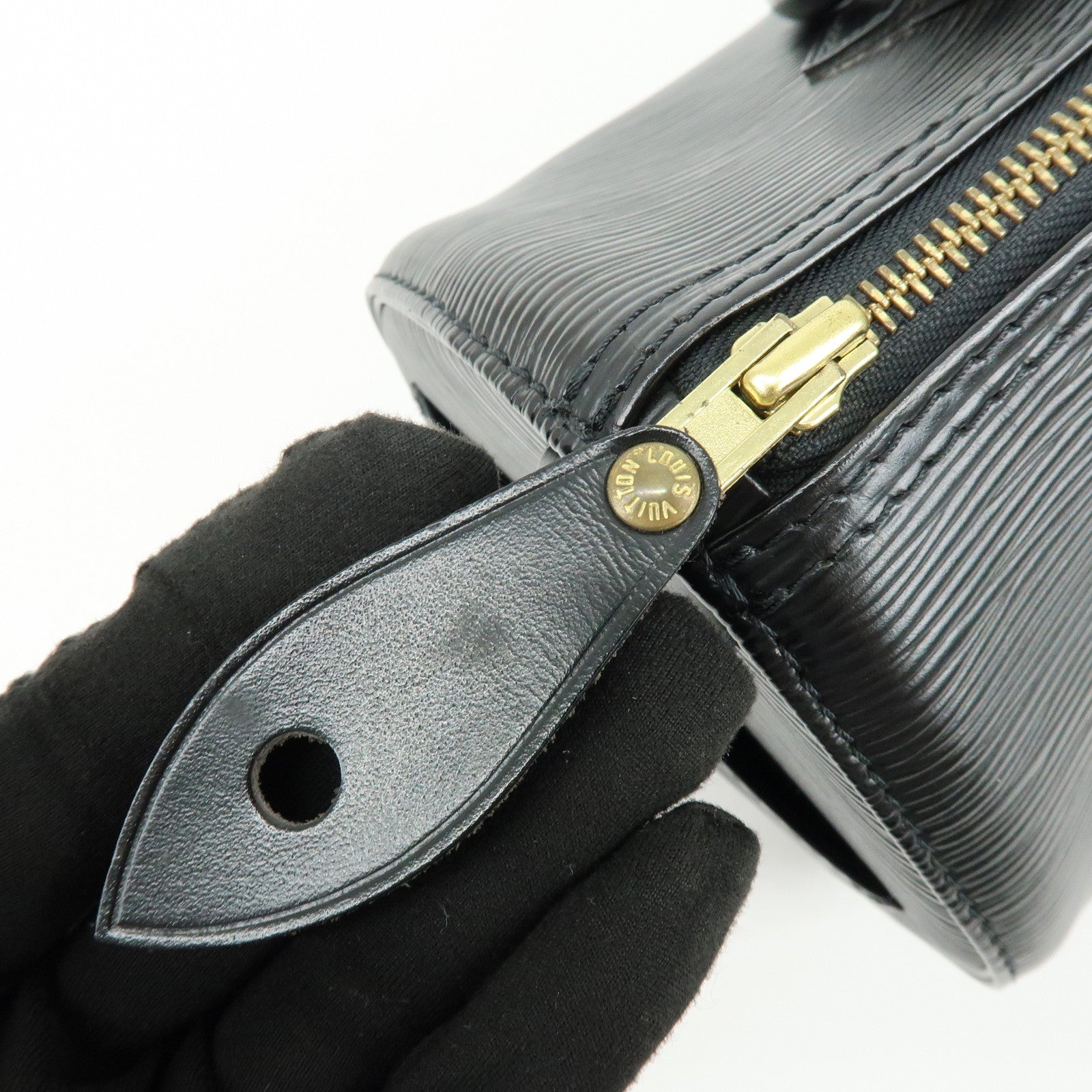 Louis Vuitton Epi Leather Speedy 25 Hand Bag Boston Bag Noir M59032