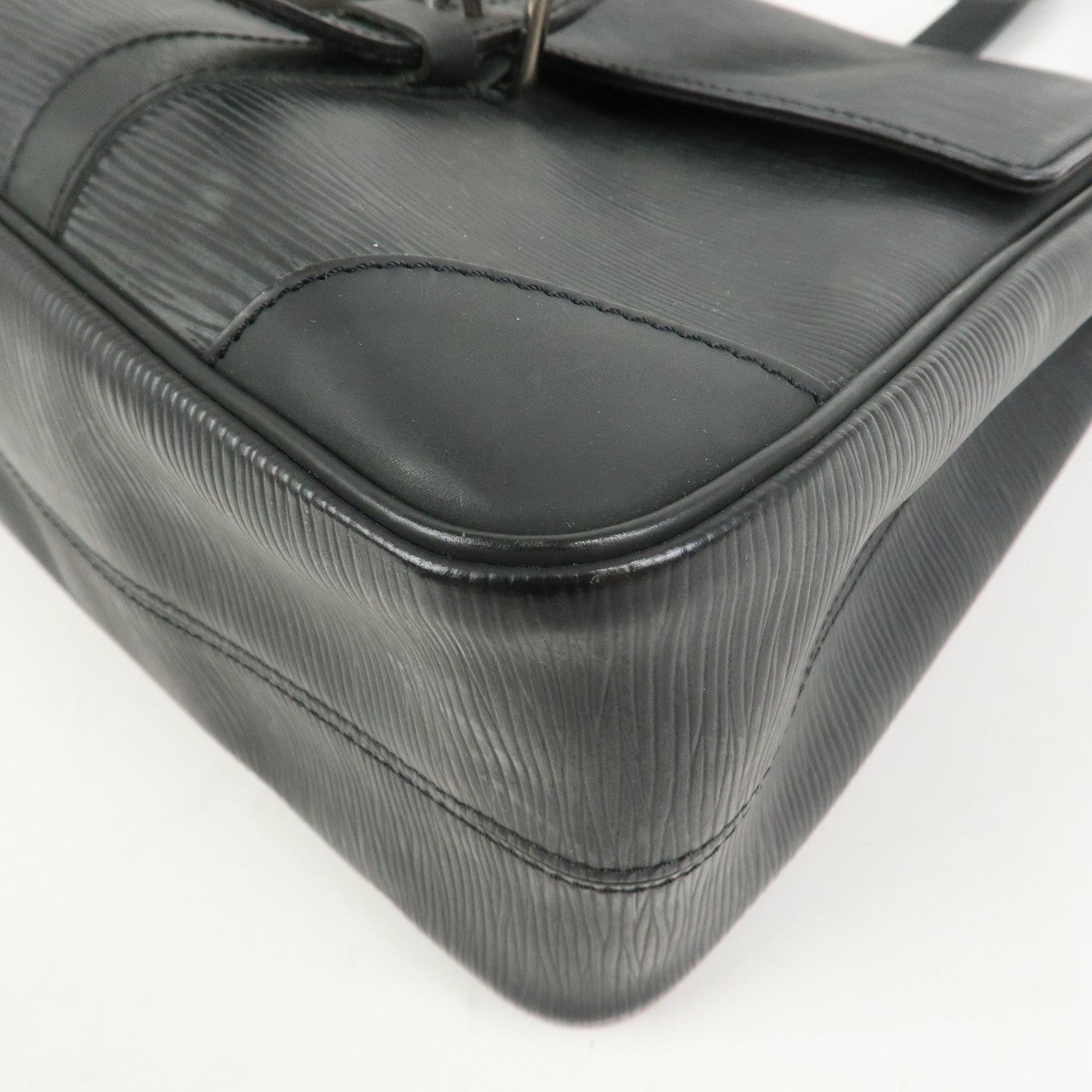 Louis Vuitton Epi Segur MM Shoulder Bag Hand Bag Noir M58862