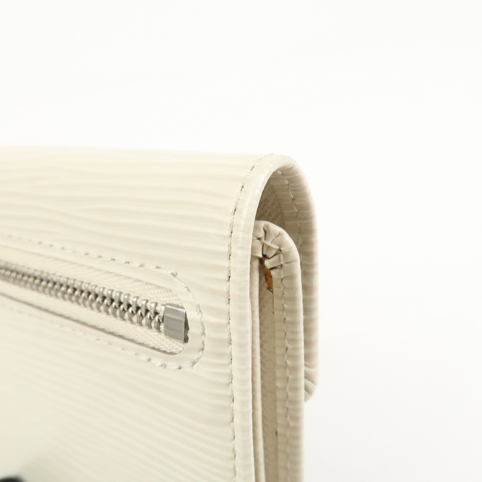 LLouis Vuitton Epi Portefeuille Koala Compact Wallet Ivoire M5801J
