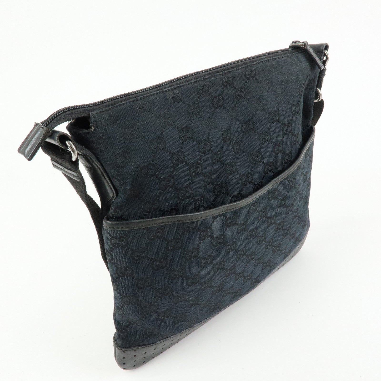 GUCCI GG Canvas Leather Shoulder Bag Crossbody Bag Black 145857