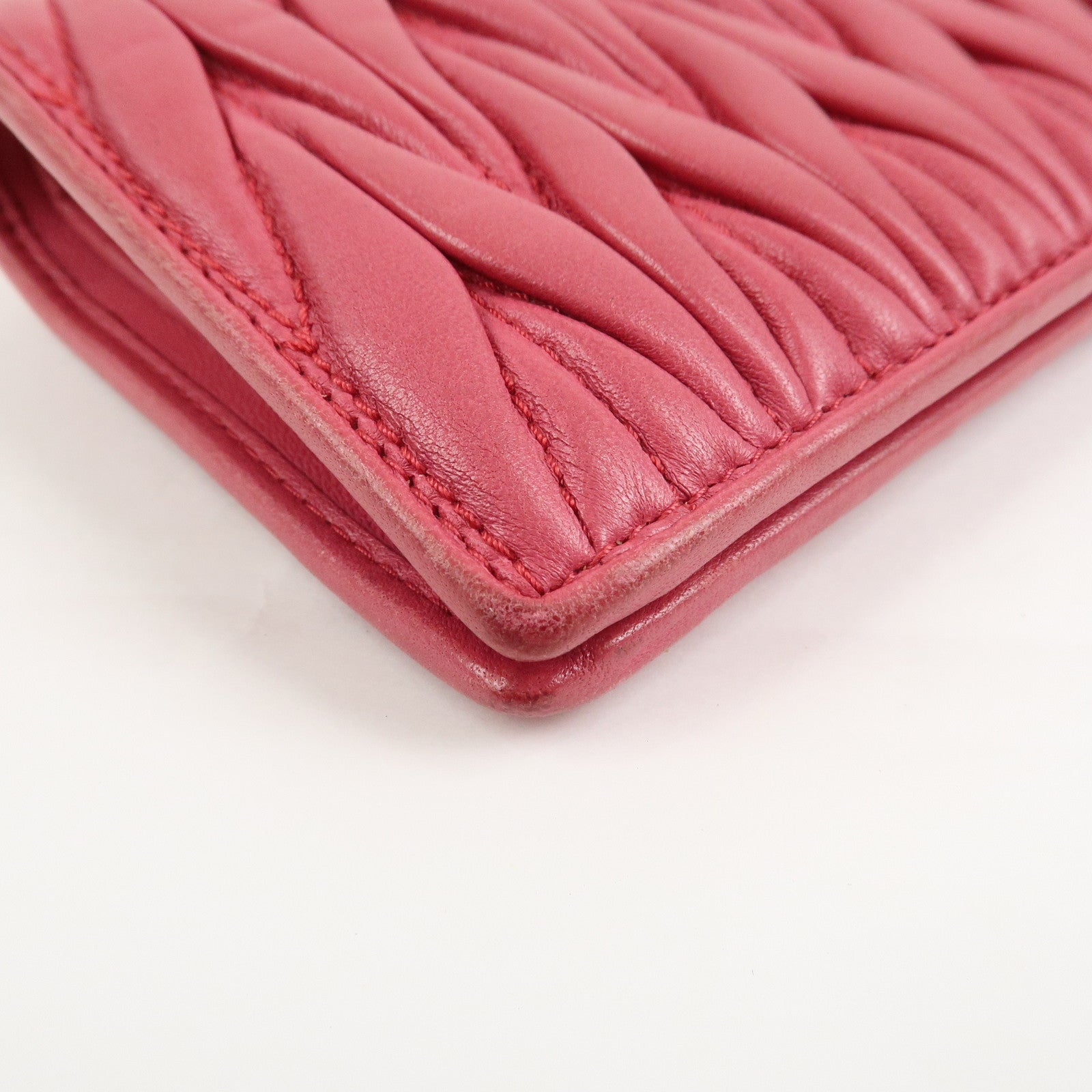 MIU MIU Matelasse Nappa Leather Compact Wallet Pink 5MV204