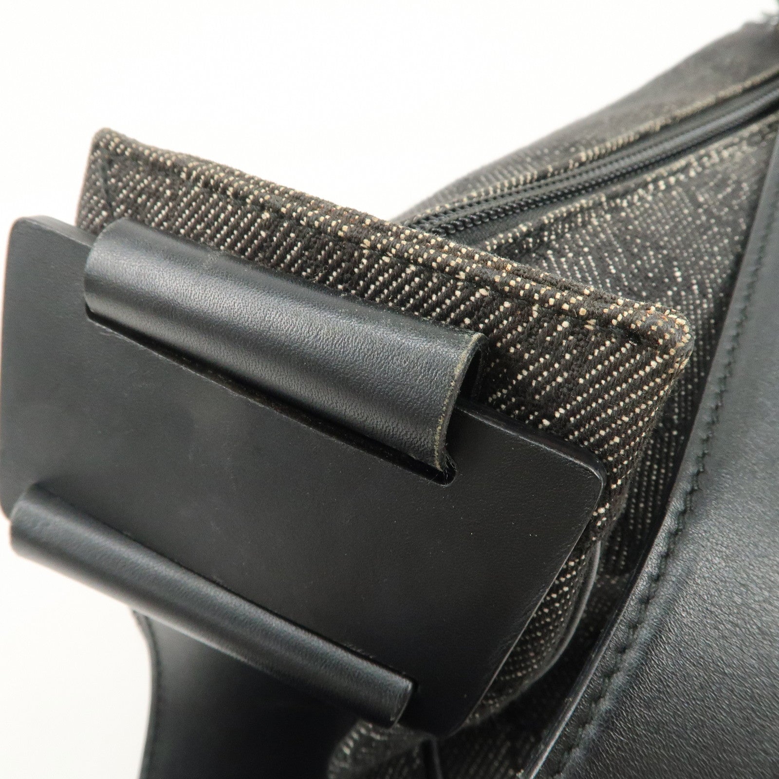 GUCCI GG Canvas Leather Shoulder Bag Hand Bag Black 92699 Used