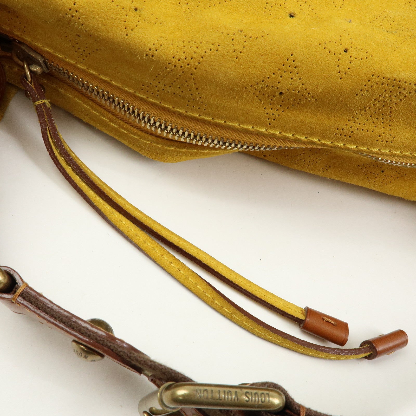 Louis Vuitton Monogram Mahina Onata GM Shoulder Bag Yellow M95118