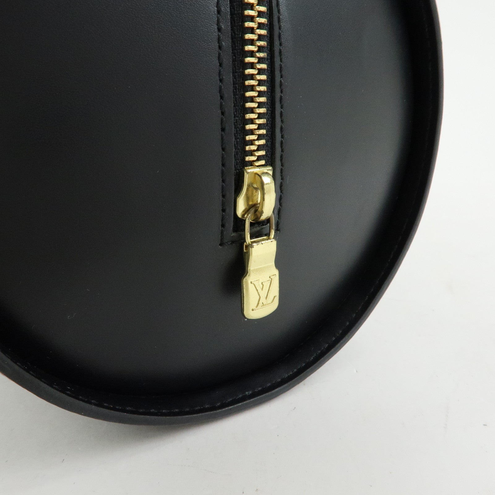 Louis Vuitton Epi Soufflot Leather Shoulder Hand Bag Noir M52222