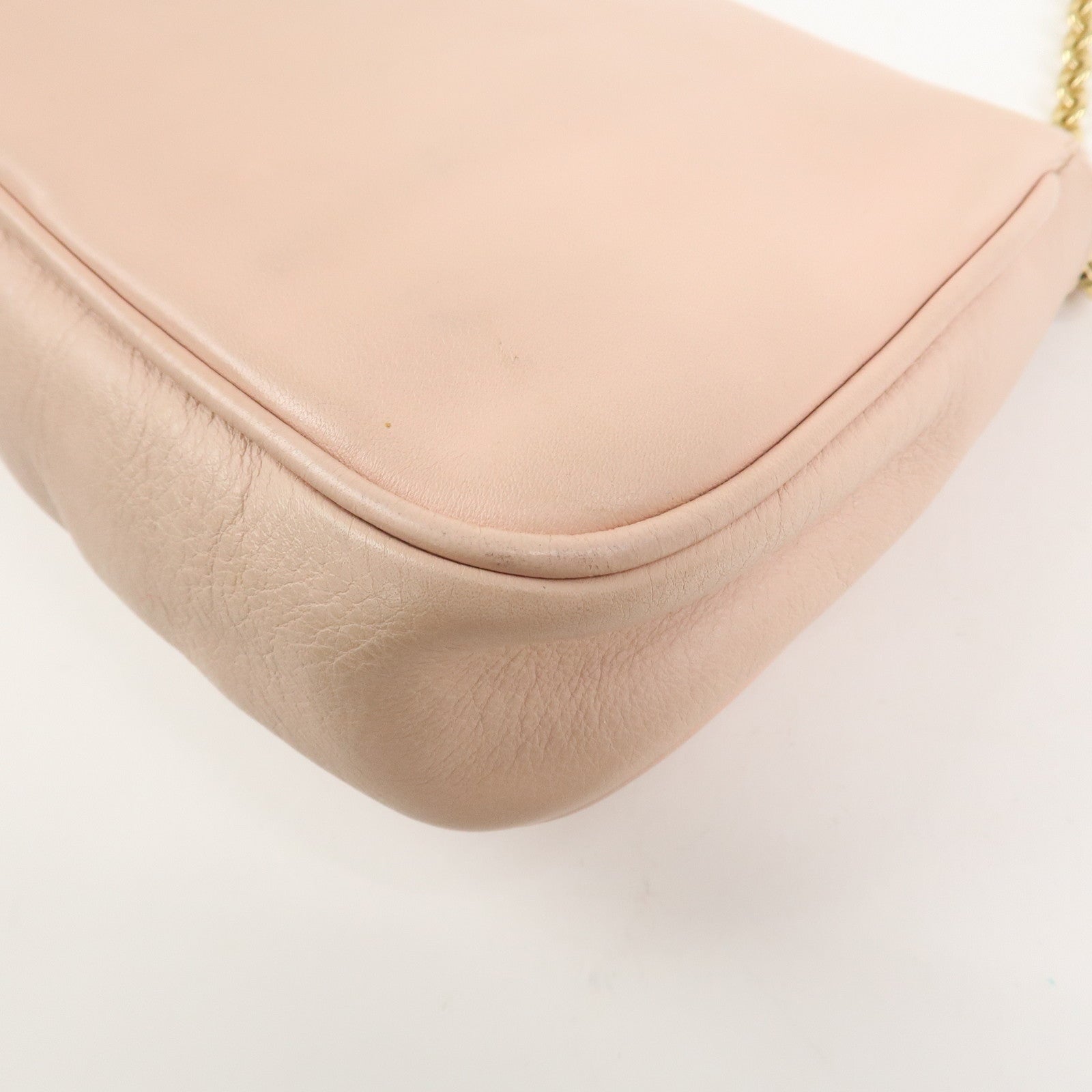 FENDI Leather Chain Shoulder Bag Purse Crossbody Bag 8M0276