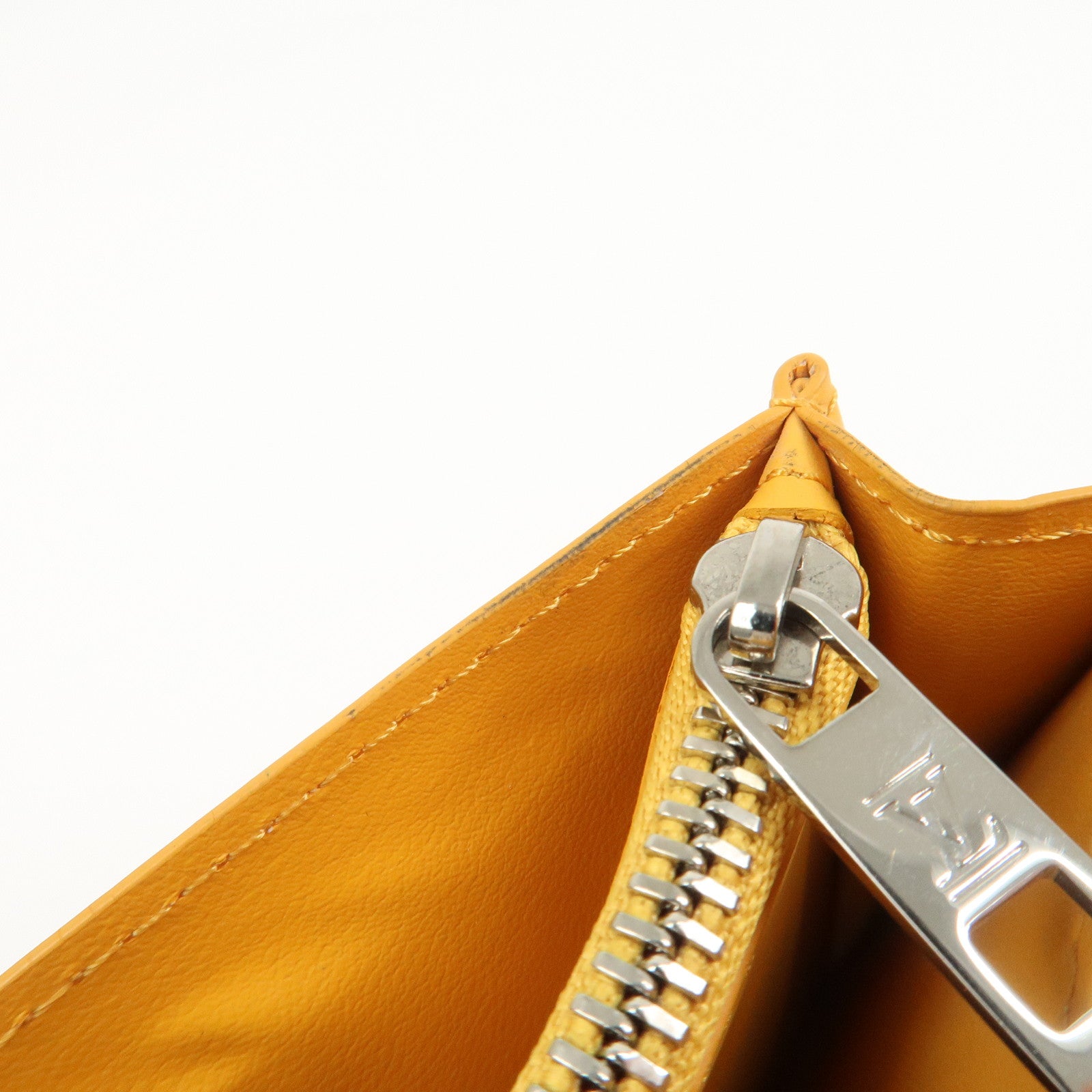 Louis Vuitton Aerogram Portefeuille Braza NM Long Wallet M81811