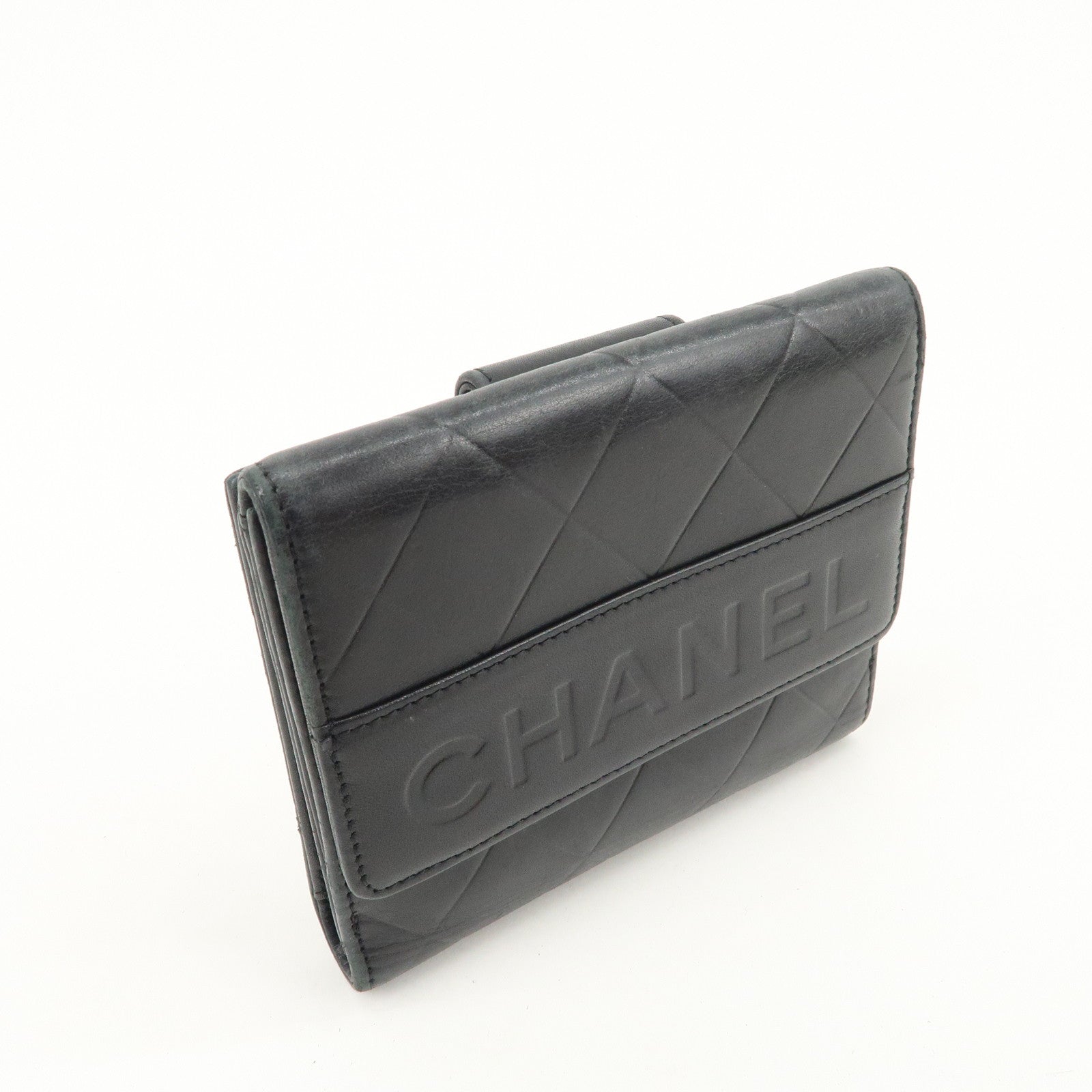 CHANEL Logo Matelasse Lamb Skin Bi-fold Wallet Black