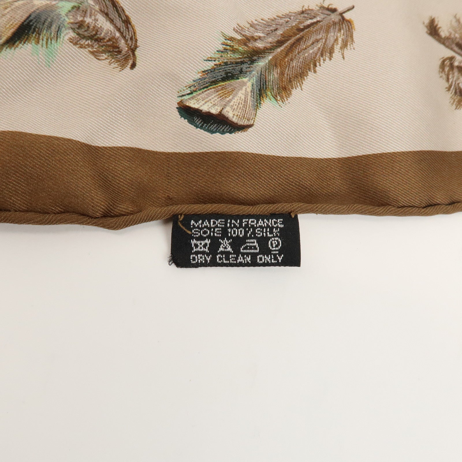 HERMES Pointu Silk 100% Scarf PLUMES Feather Print Brown Beige