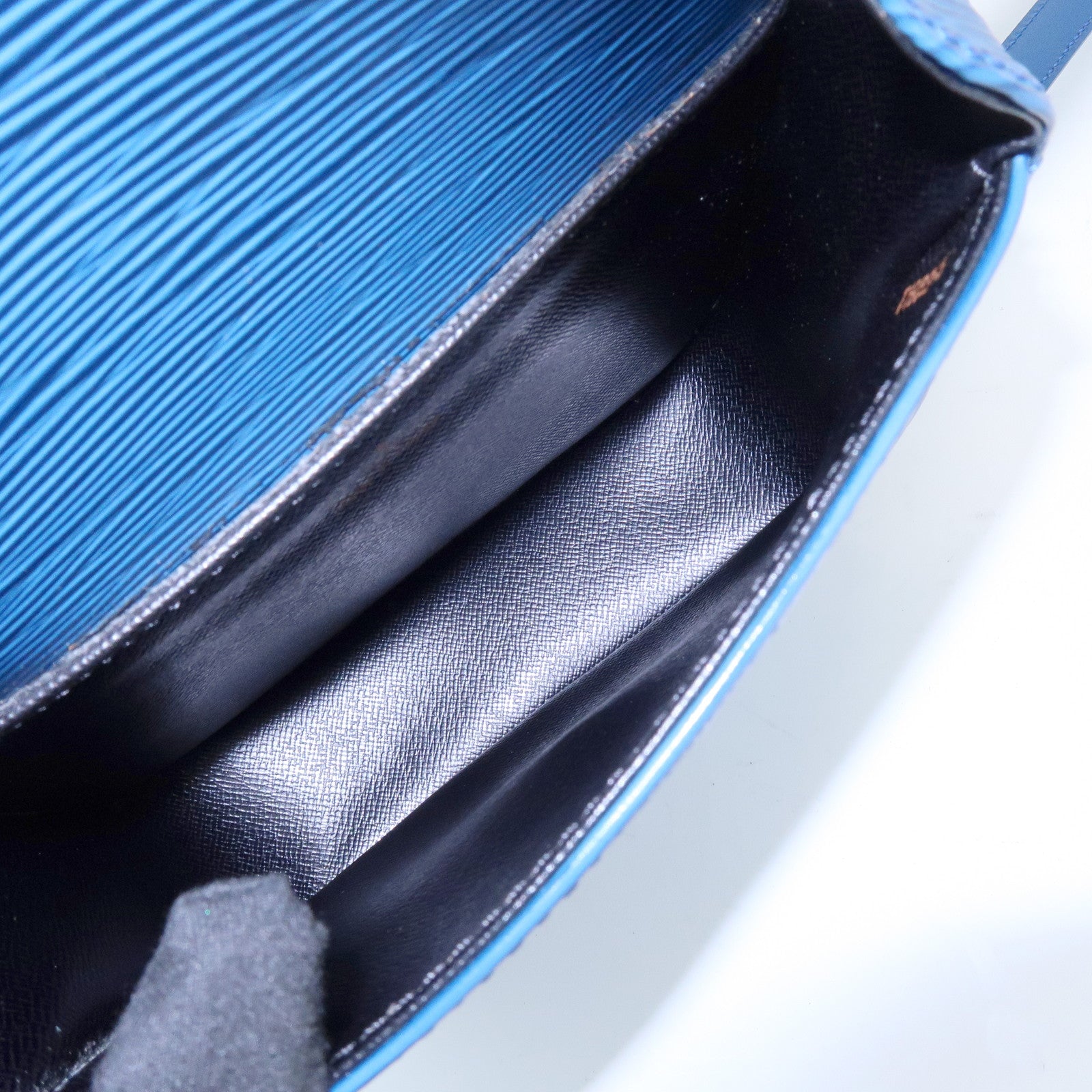 Louis Vuitton Epi Mini Saint Cloud Shoulder Bag Toledo Blue M52215