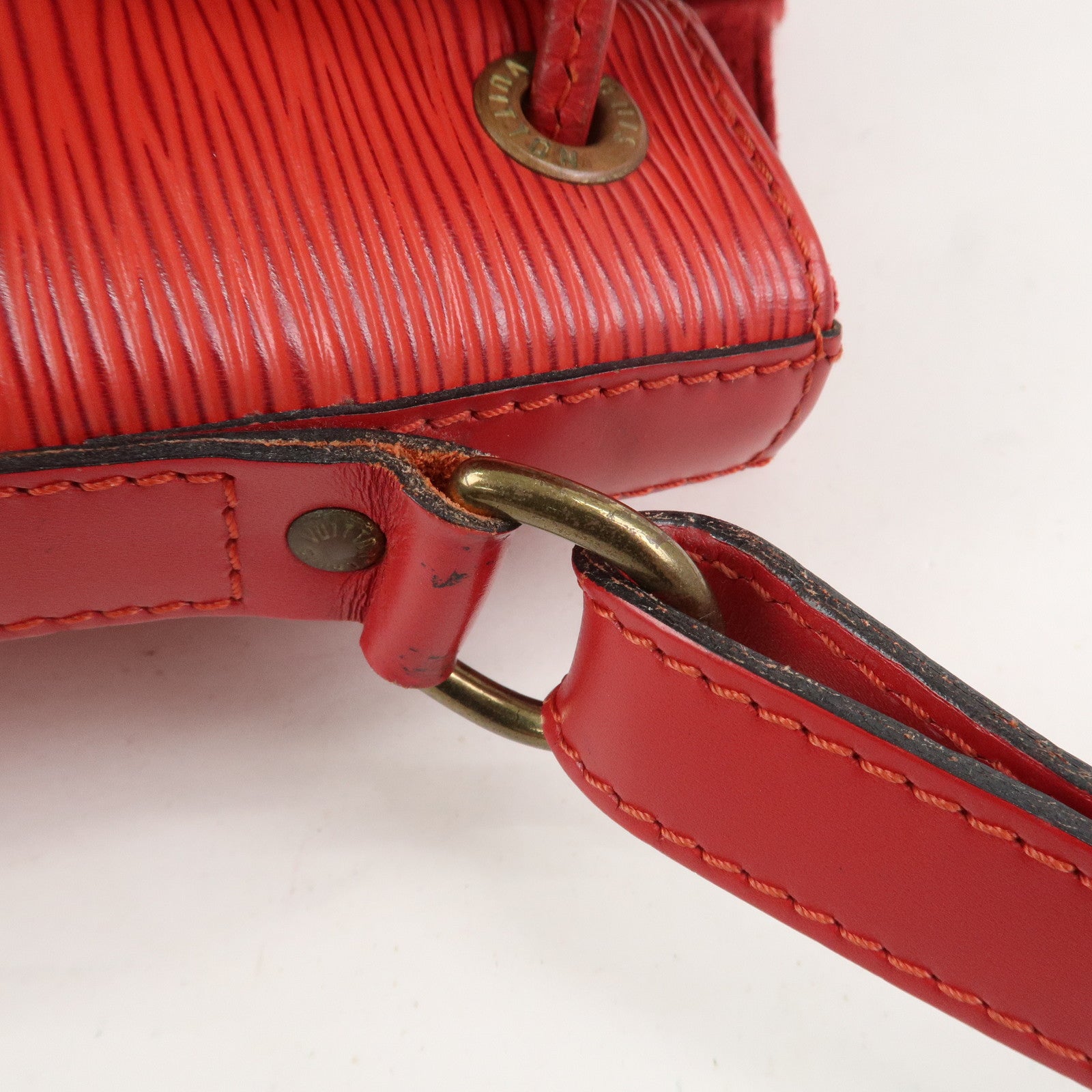 Louis Vuitton Epi Petit Noe Shoulder Bag Castilian Red M44107